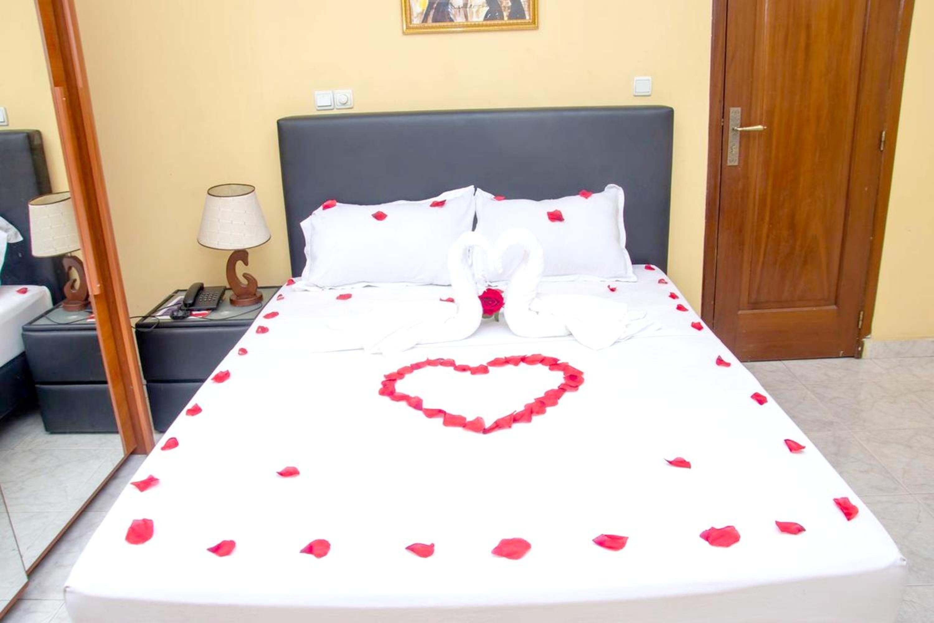 Appartement spacieux à Kinshasa avec balconELv