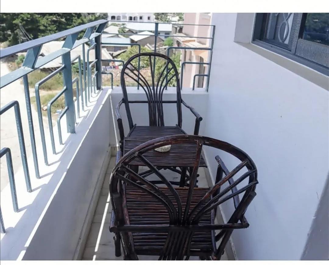 Lux Suites Carina Studio Apartments