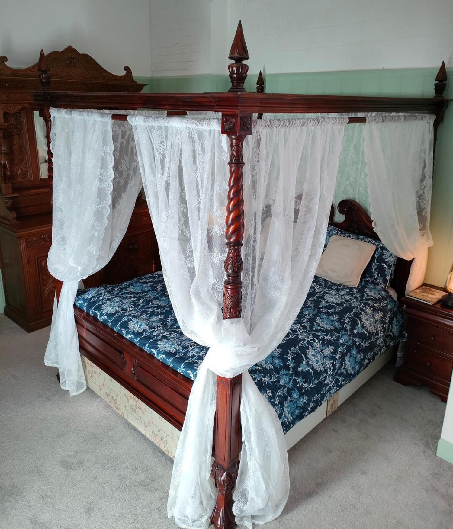 Photo 10