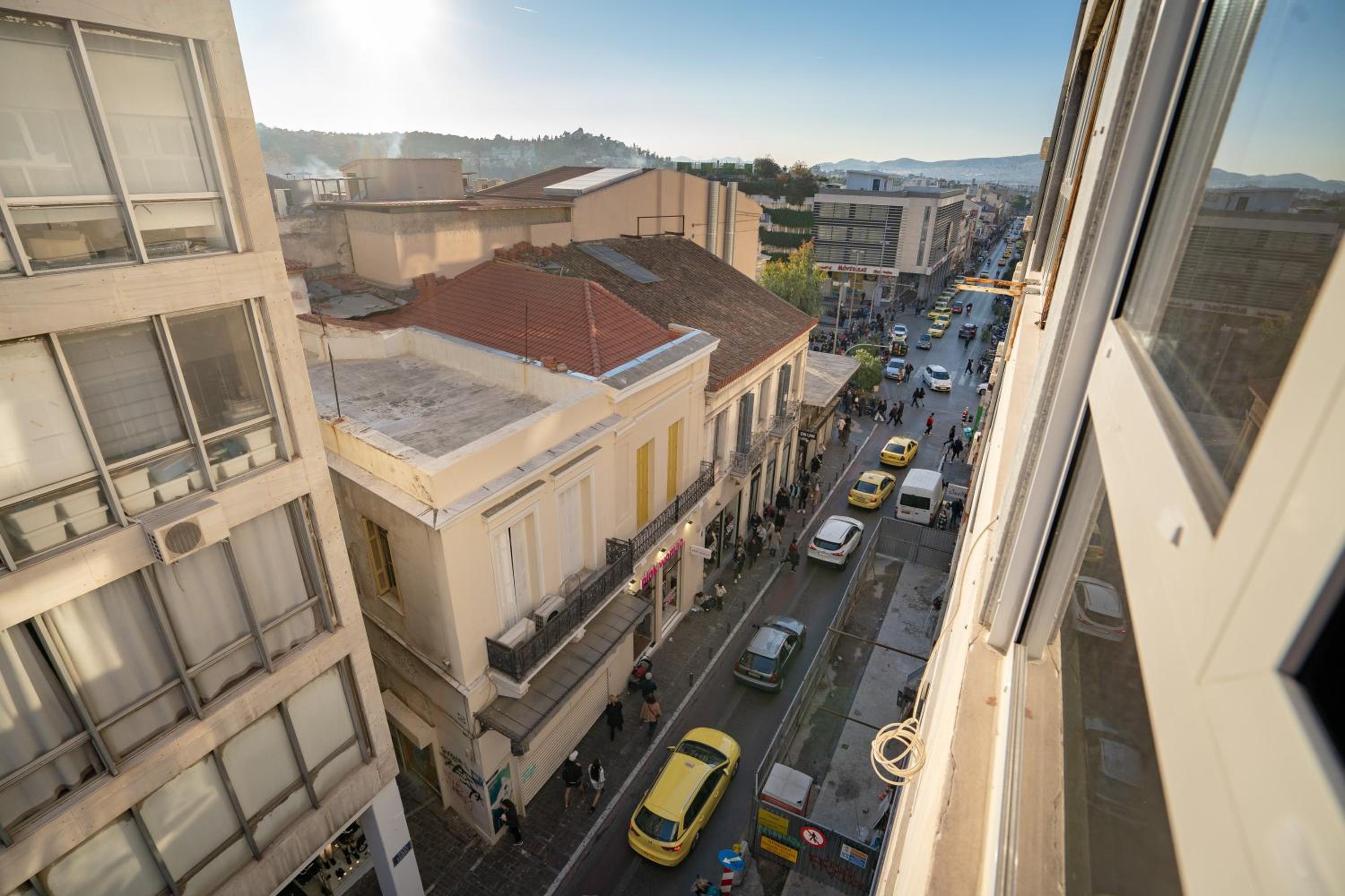 Monastiraki metro station studio for 4 pers by MPS