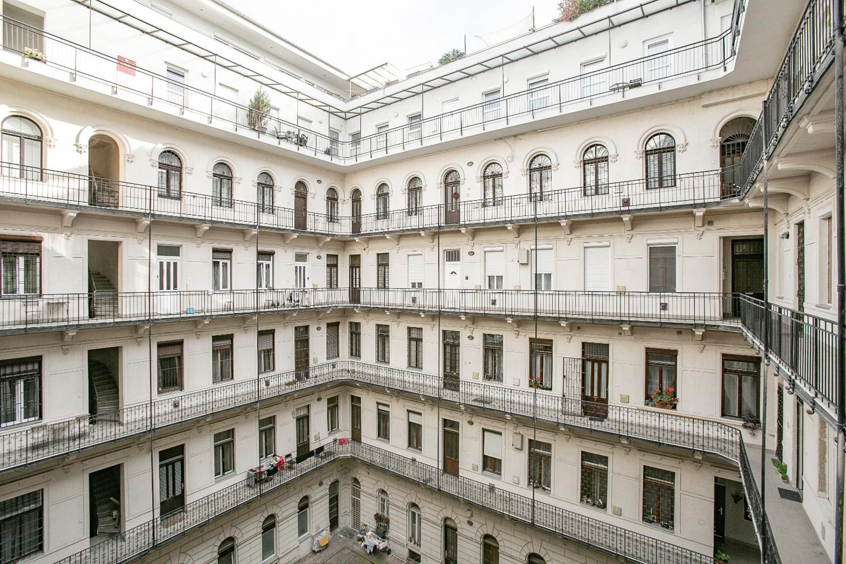 King Street Apartments Budapest Center view 5