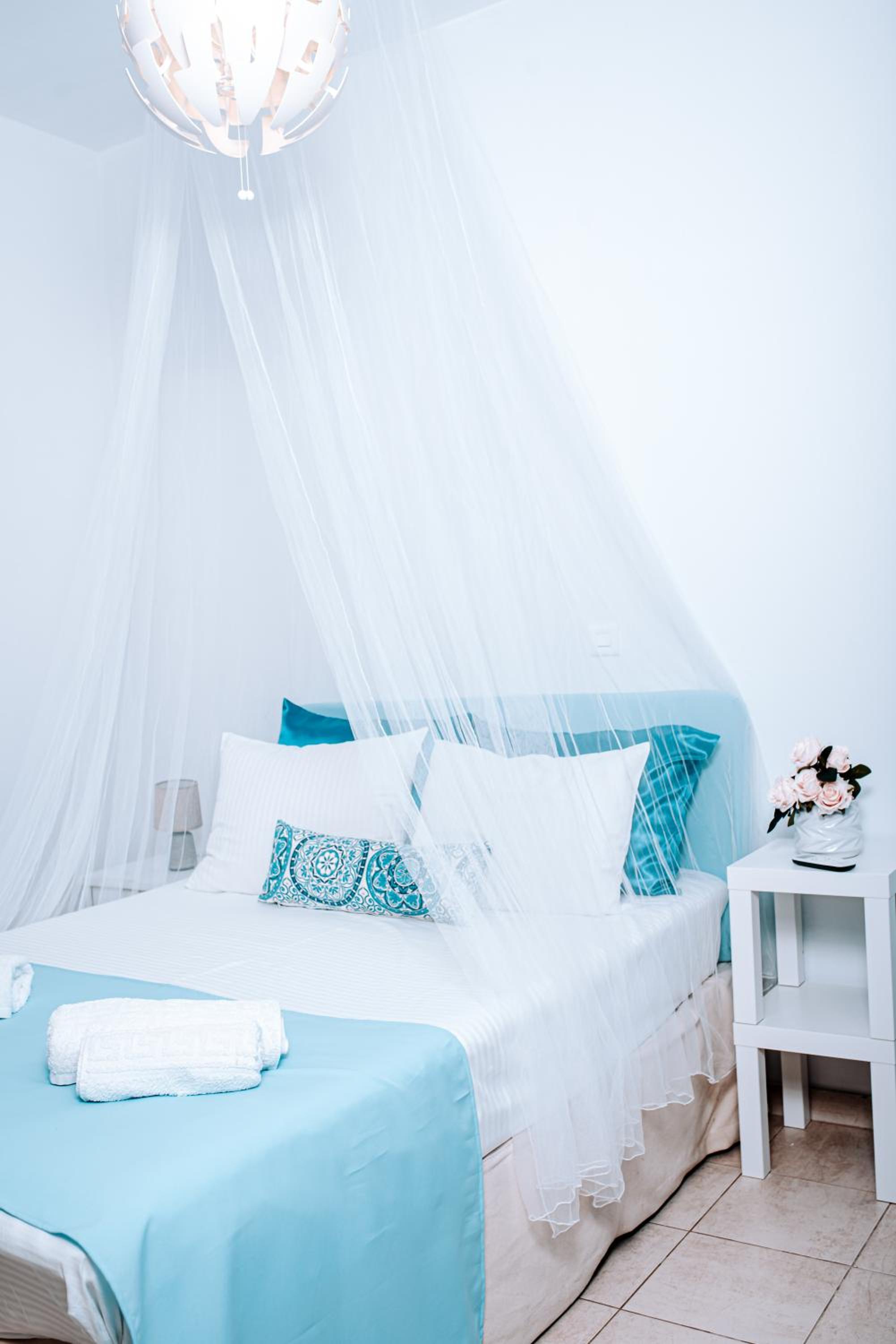 Villa Sea Breeze view 5