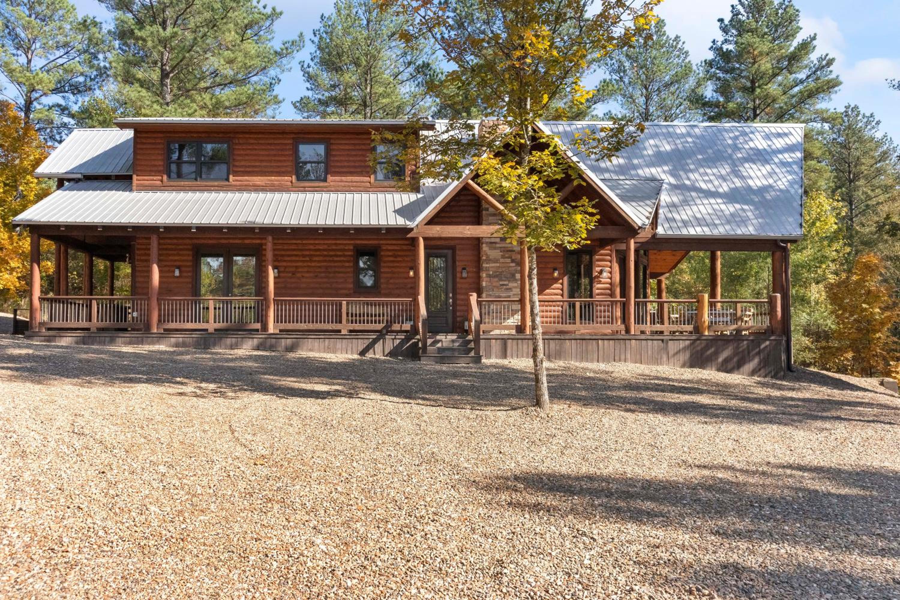 Amethyst Moon, Loft, Wrap Around Porch, Hot Tub, Fireplaces, Free Firewood view 2