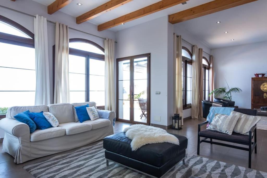 Amazing seaviews Villa Voramar with pool Sa Torre