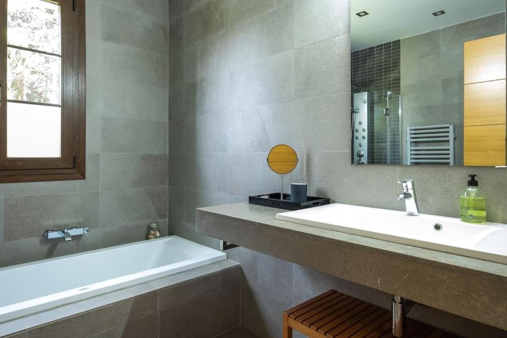 Amazing seaviews Villa Voramar with pool Sa Torre