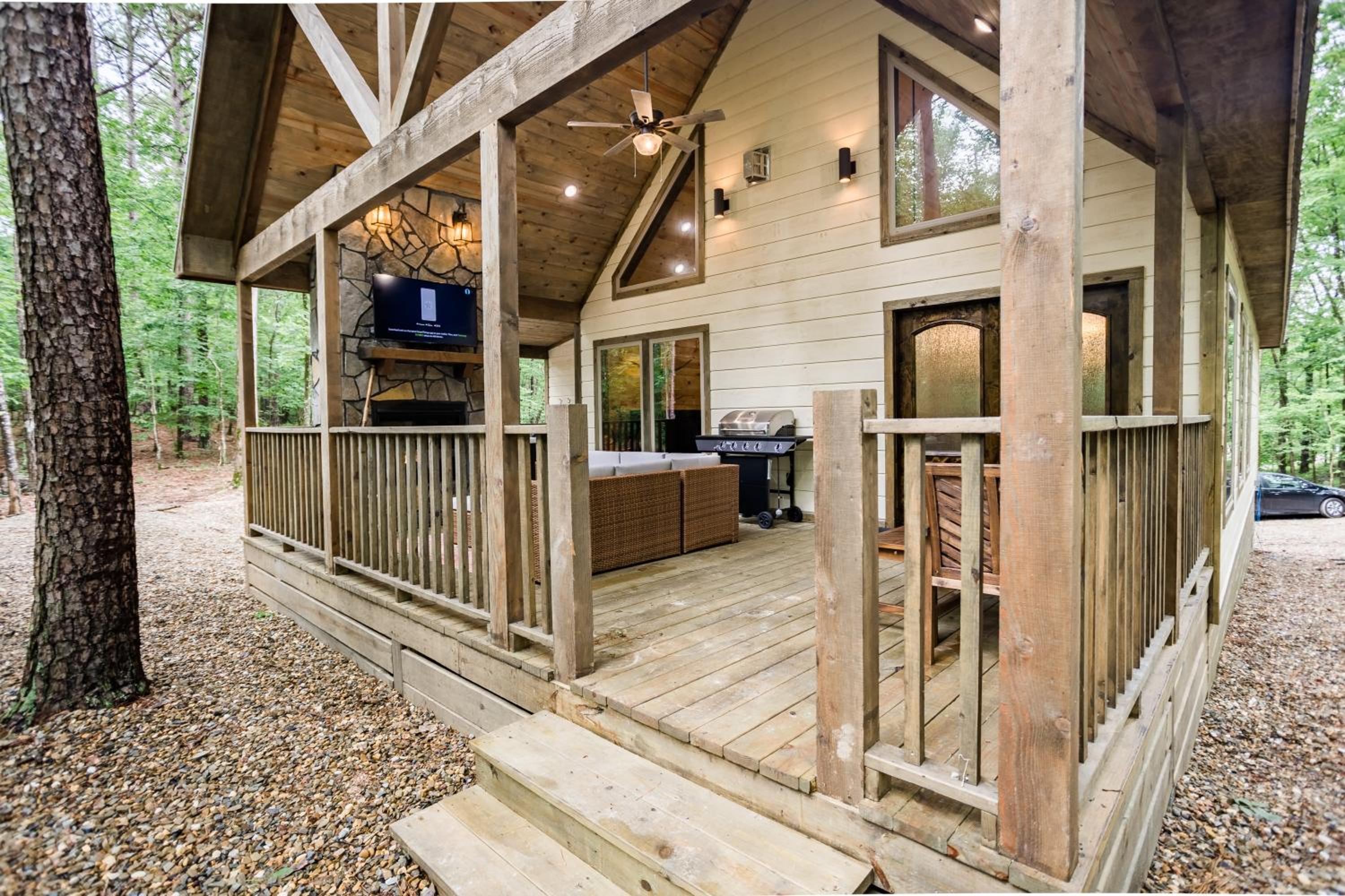BRAND NEW! "The Roosevelt" Couples Cabin adjacent to National Forest view 2