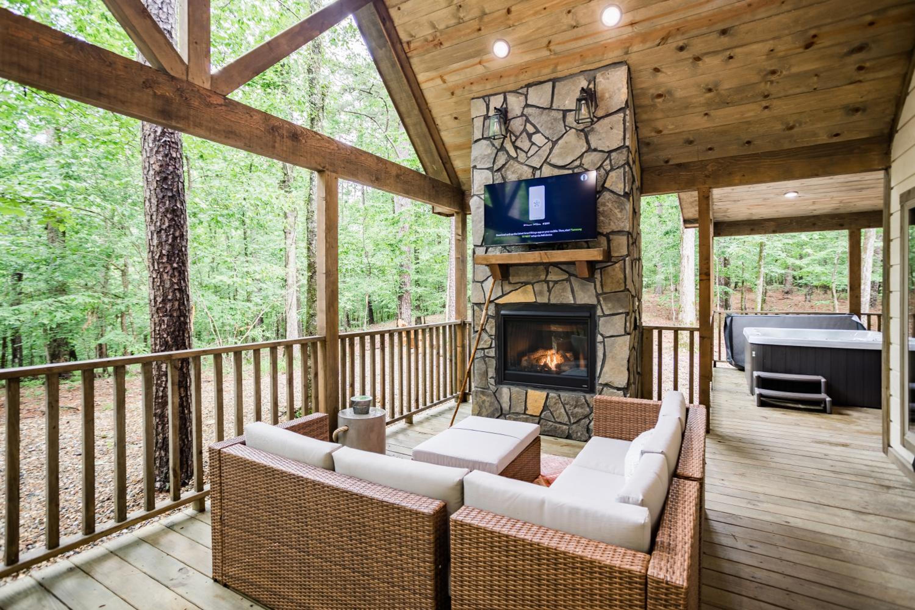 BRAND NEW! "The Roosevelt" Couples Cabin adjacent to National Forest view 3
