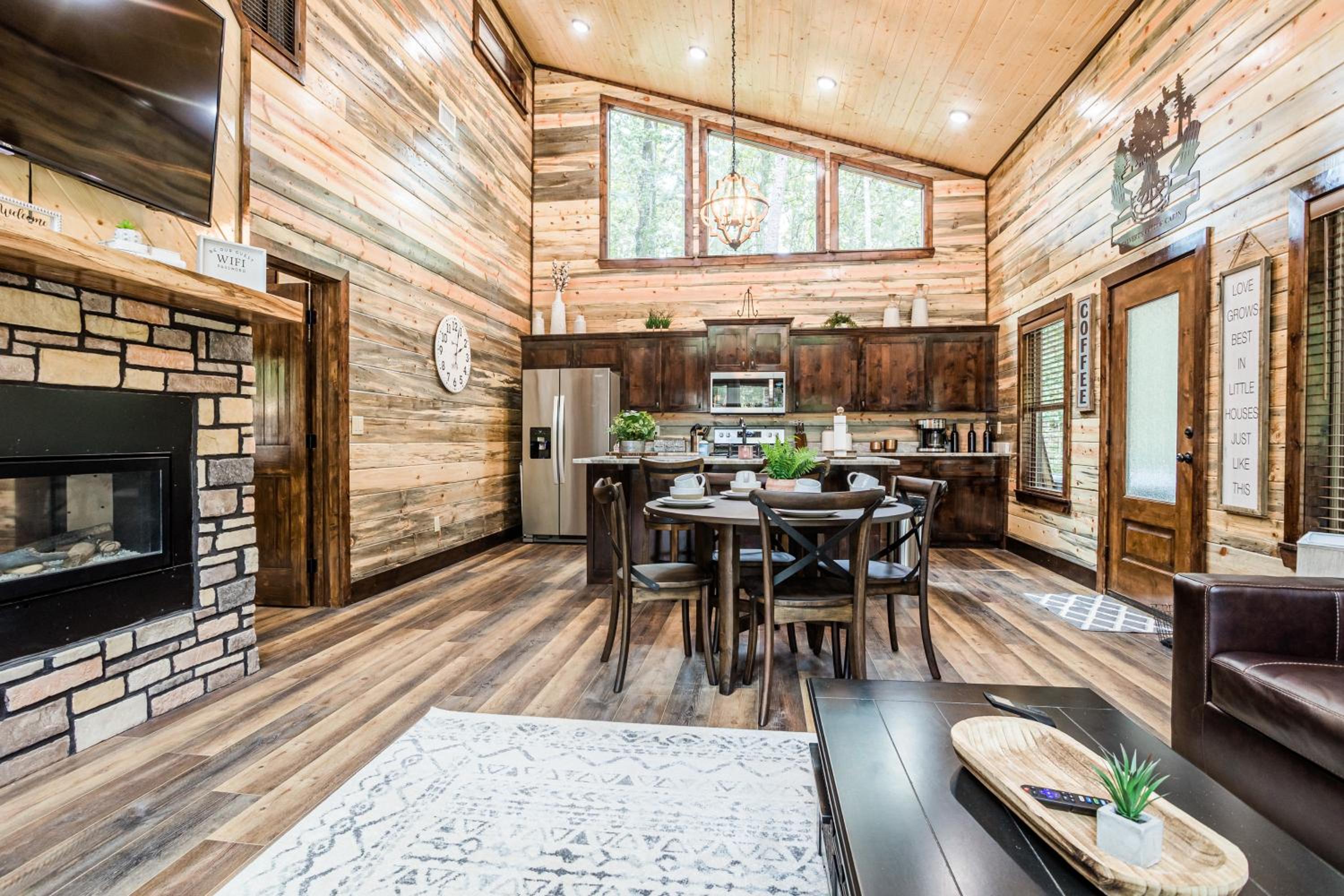 Brand New Calvert's Copper Cabin for Couples, Hot Tub, Free Firewood view 3