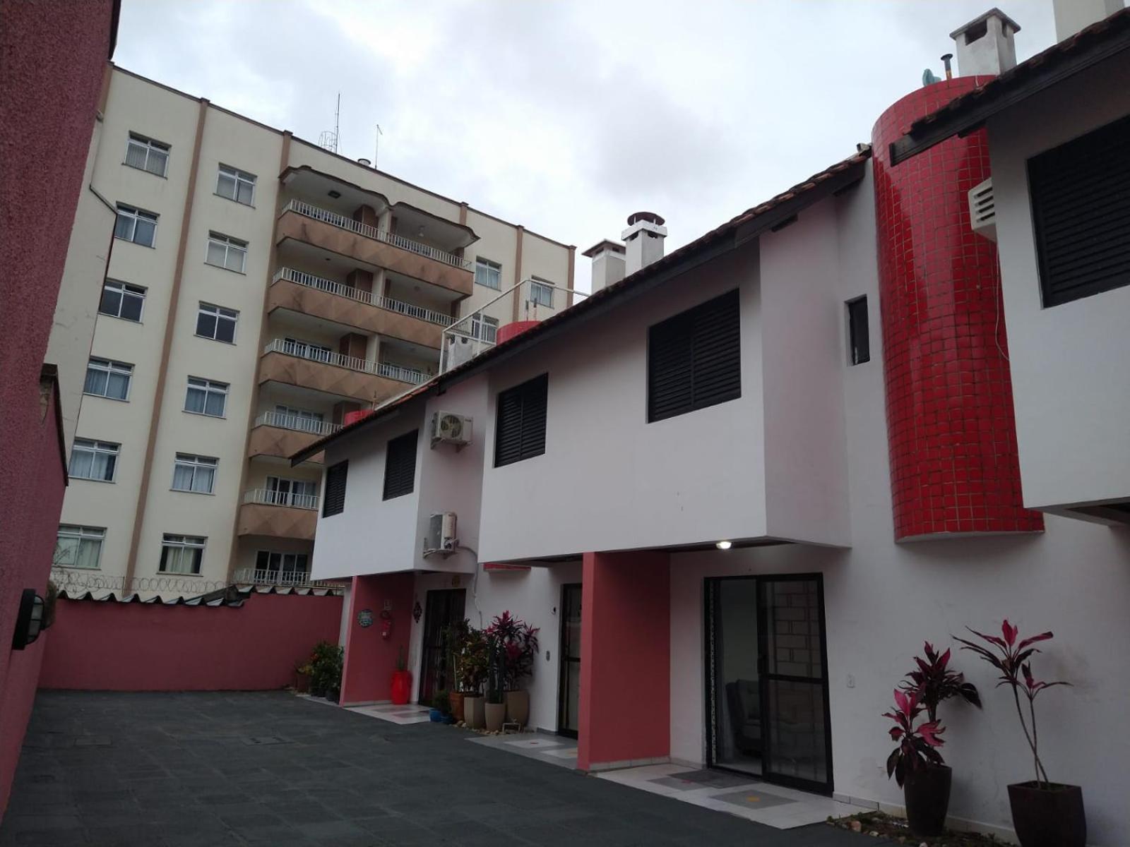 Triplex Slim em Caiobá-Matinhos-Pr a 200 mt do mar view 4