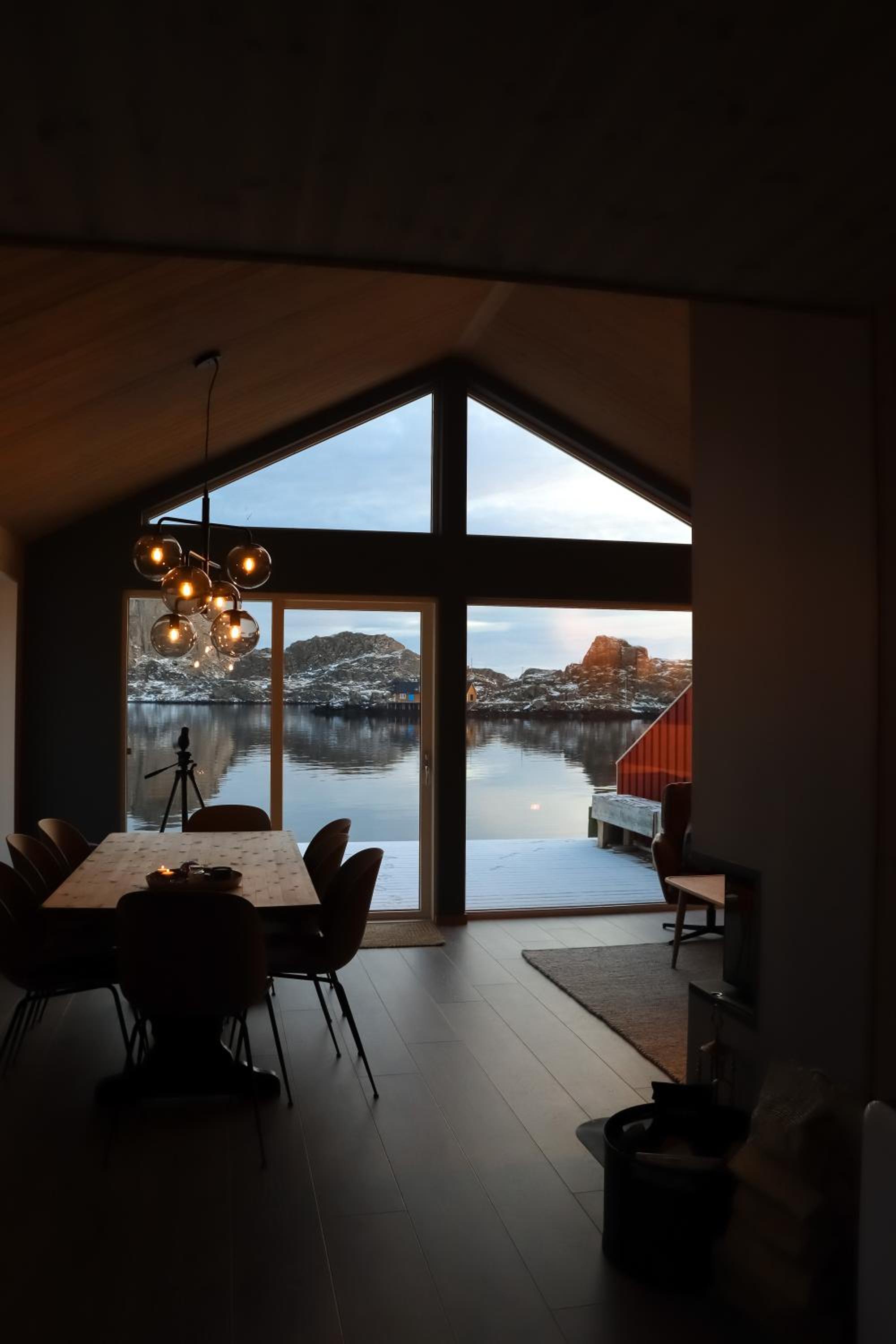 Hotel Visit Mortsund, Lofoten - Image 1