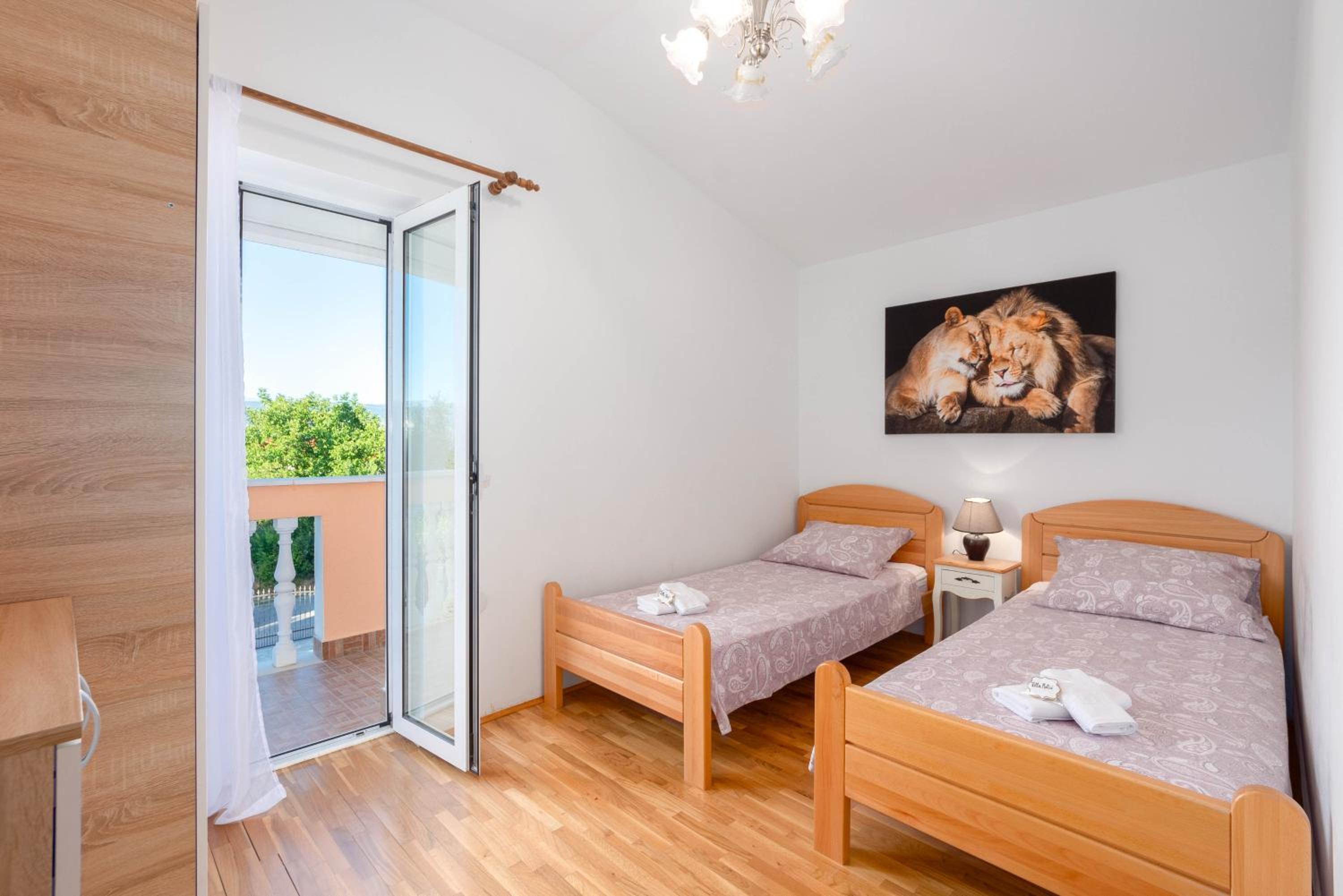 Vacation villa Matic with 7 bedrooms view 5