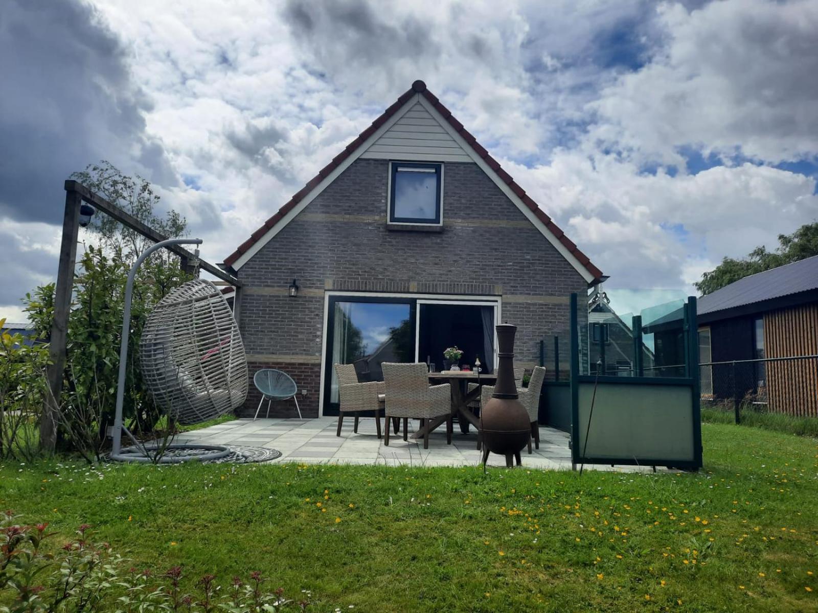 Waterhuis Friesland view 2