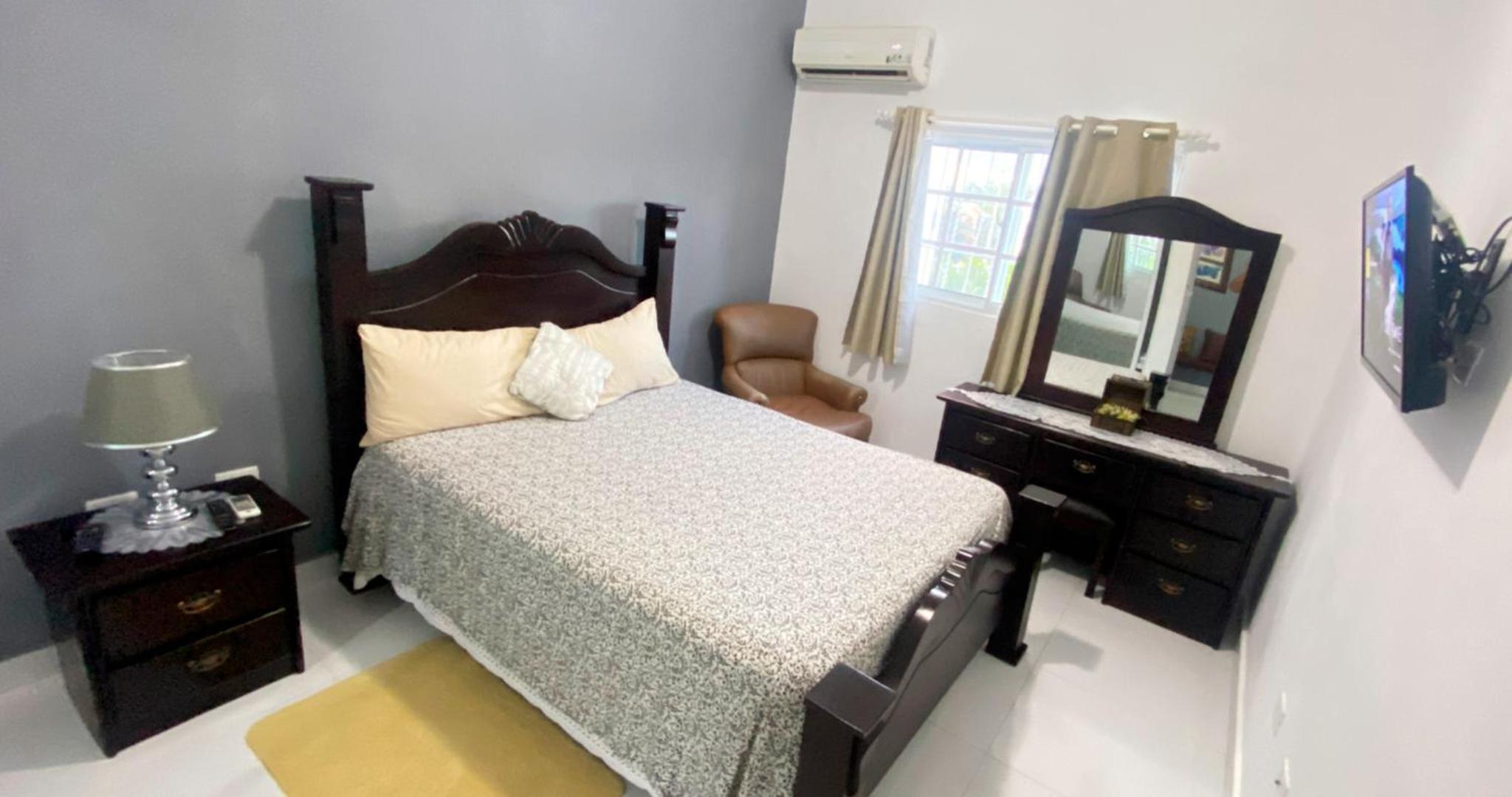 Quiet Apartment, 3 Minutes From The Beach, 24H Security, Excellent Internet view 5