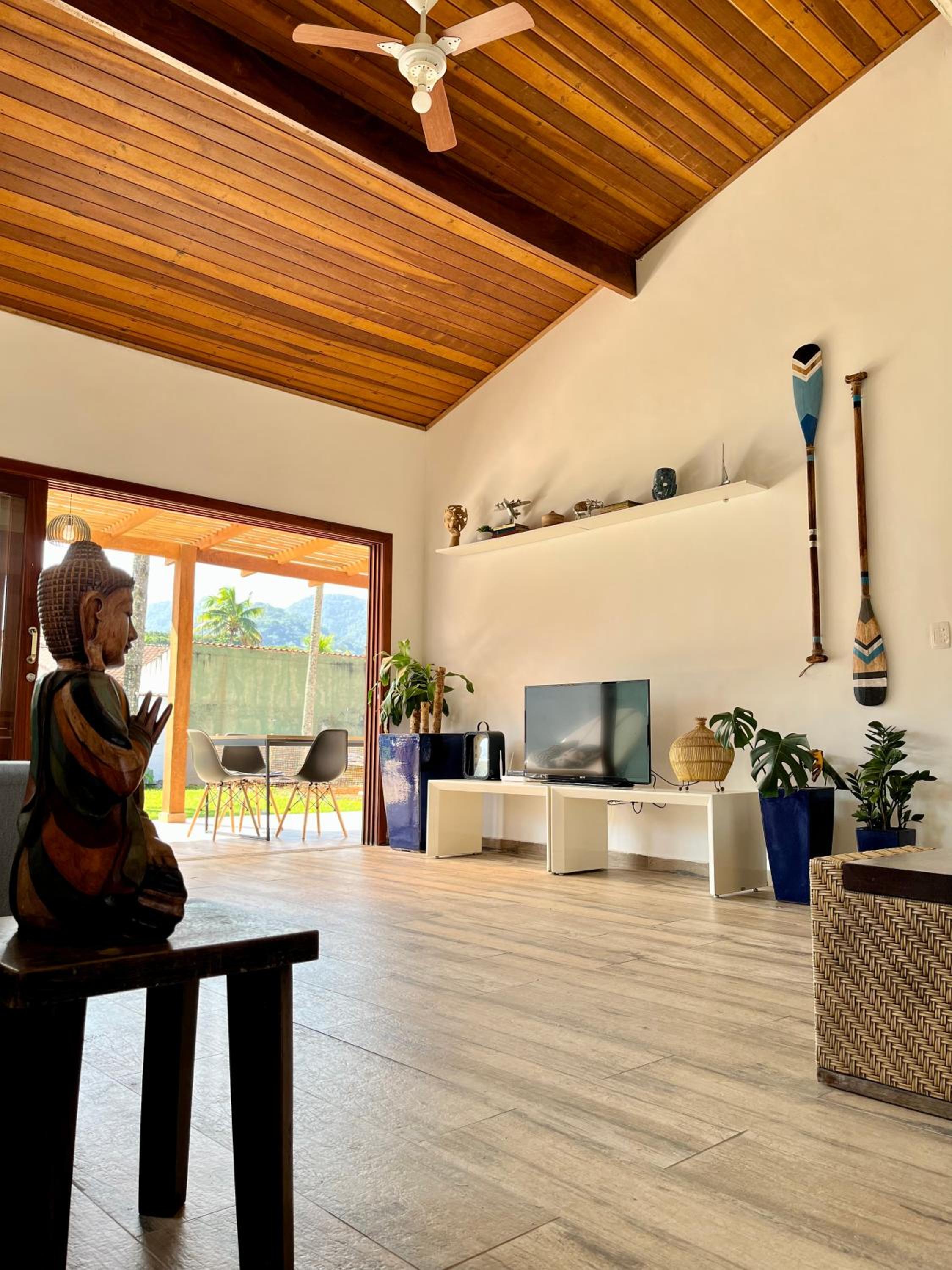 Linda Casa de Condomínio em Ubatuba