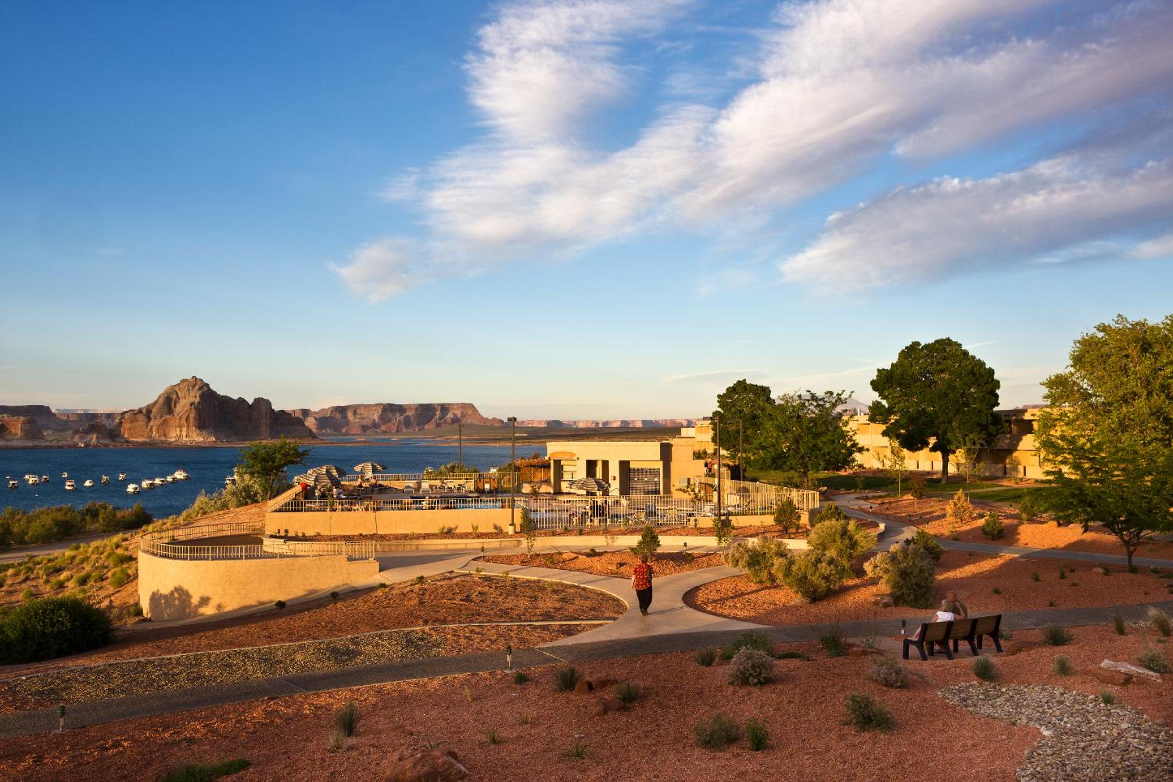 Page Vacations - Lake Powell Resort - Property Image 4