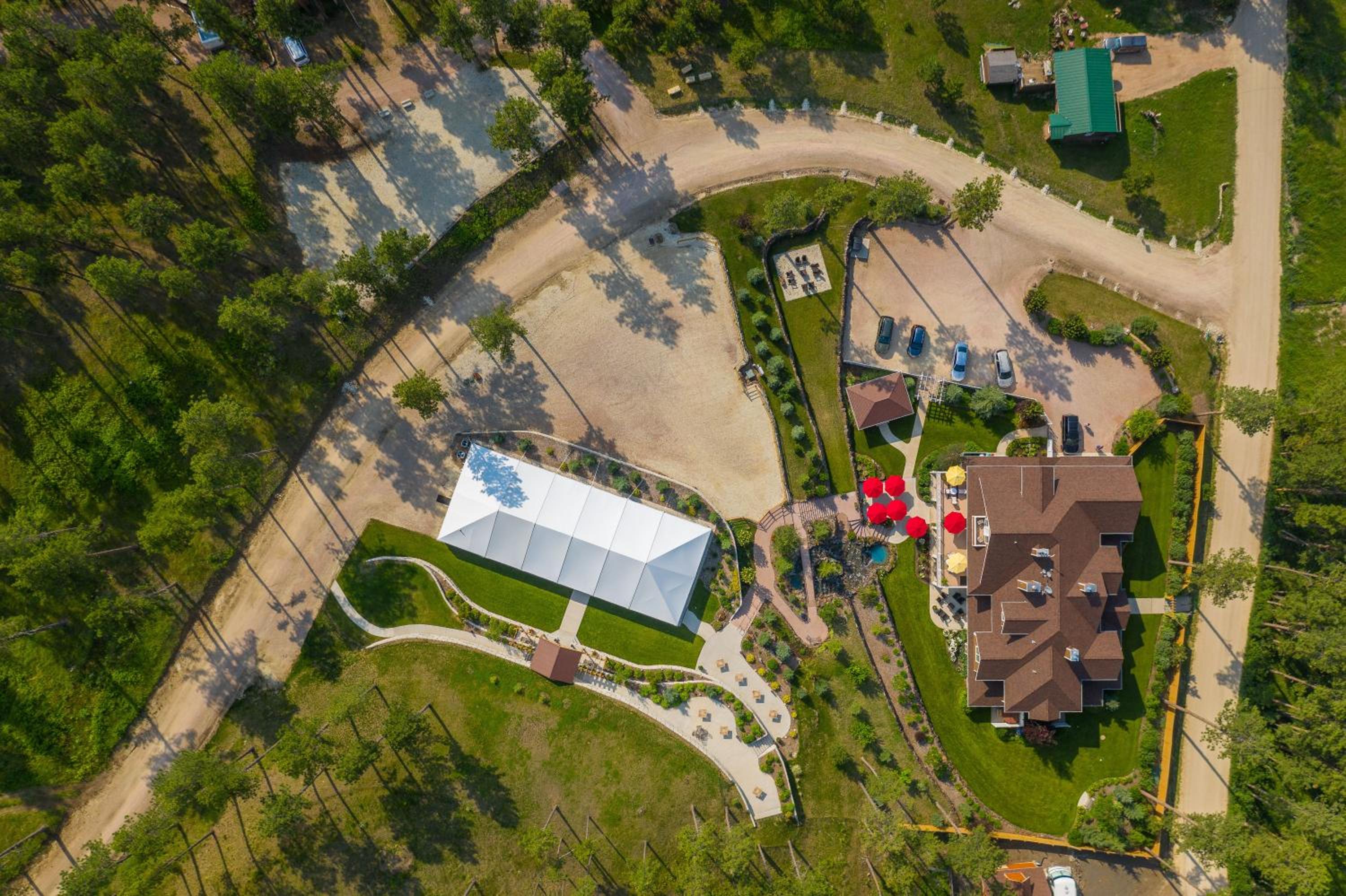Summer Creek Inn