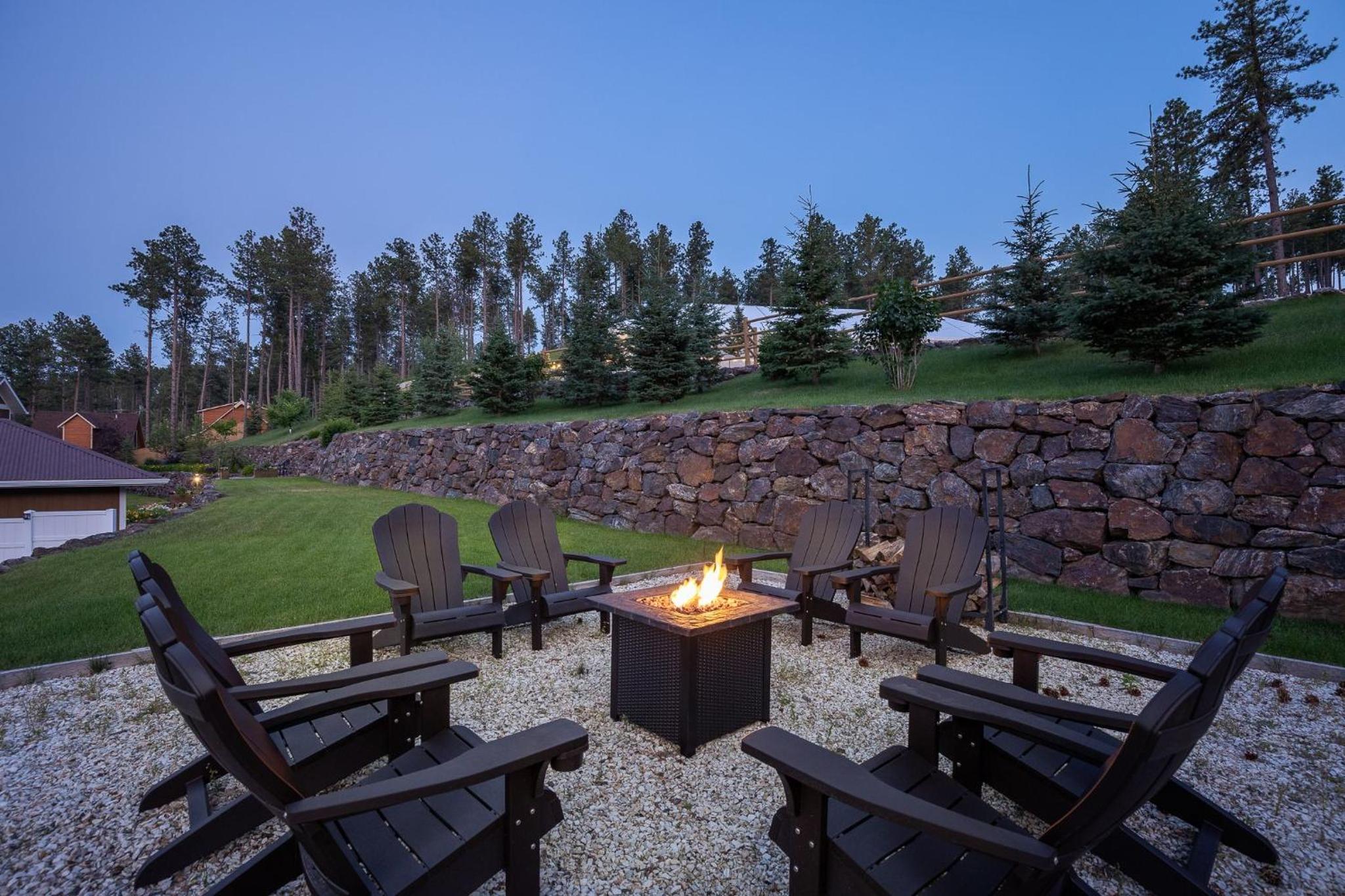 Summer Creek Inn