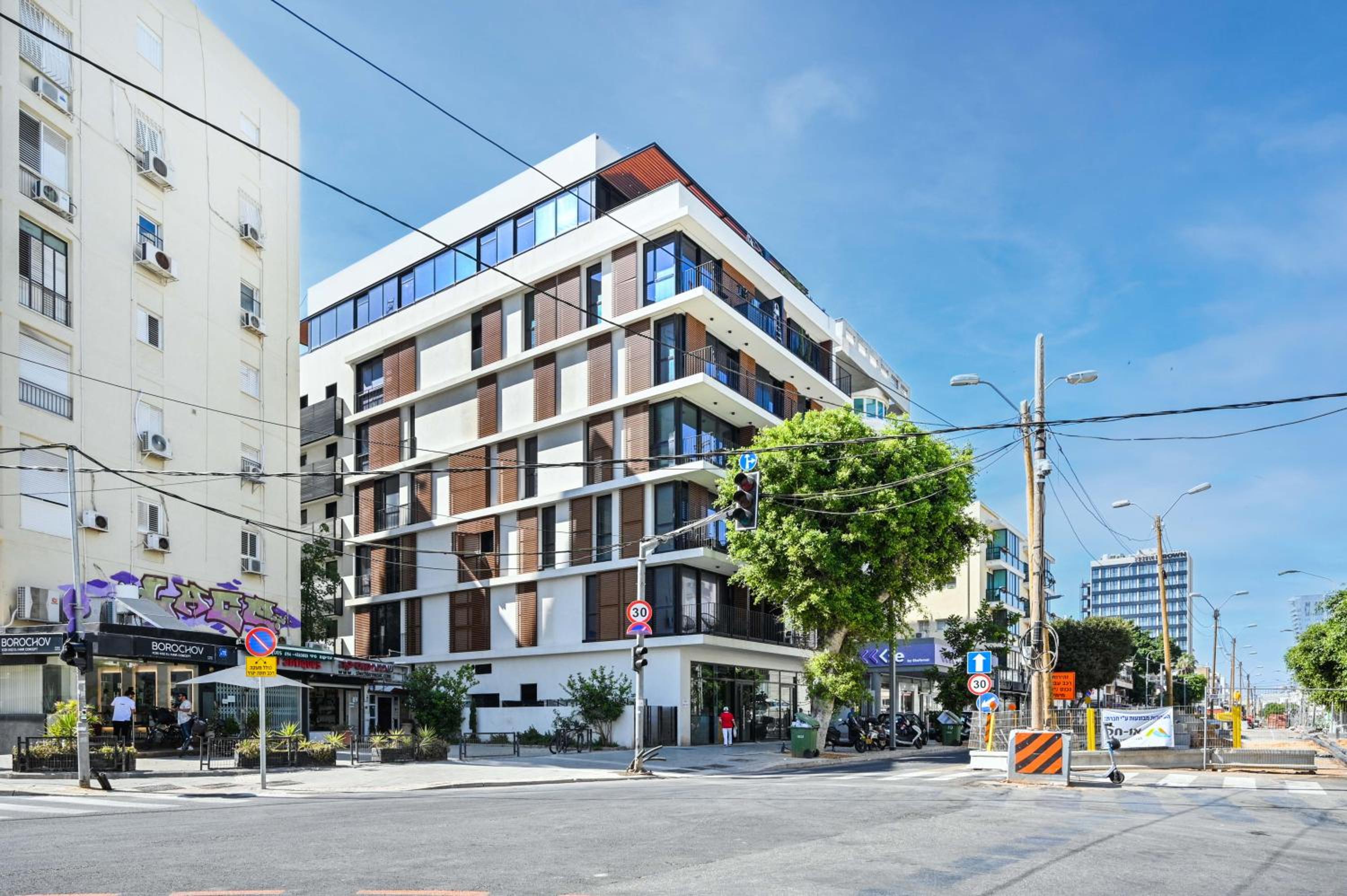 Luxury 3BR in Ben Yehuda by Holyguest
