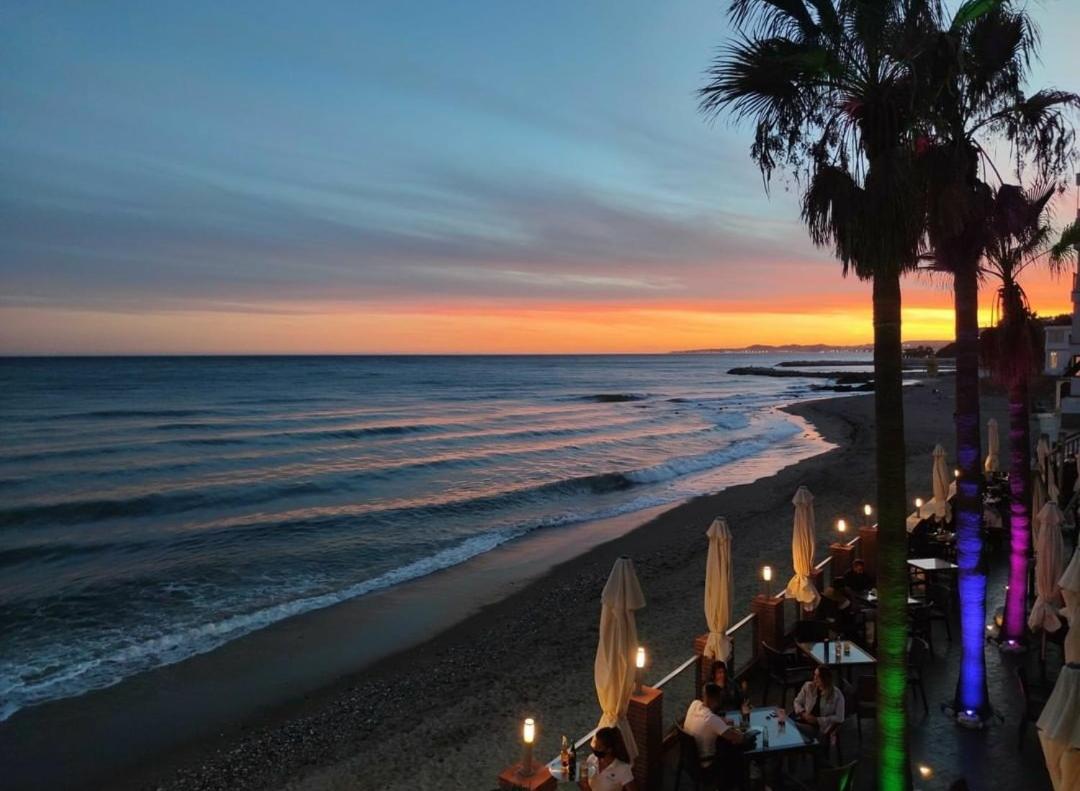 Benalmadena Beach Apartamento con Vistas al mar y Parking Privado Incluido