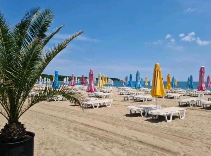 Seaview apartment - Clara Sarafovo - 100m to sea