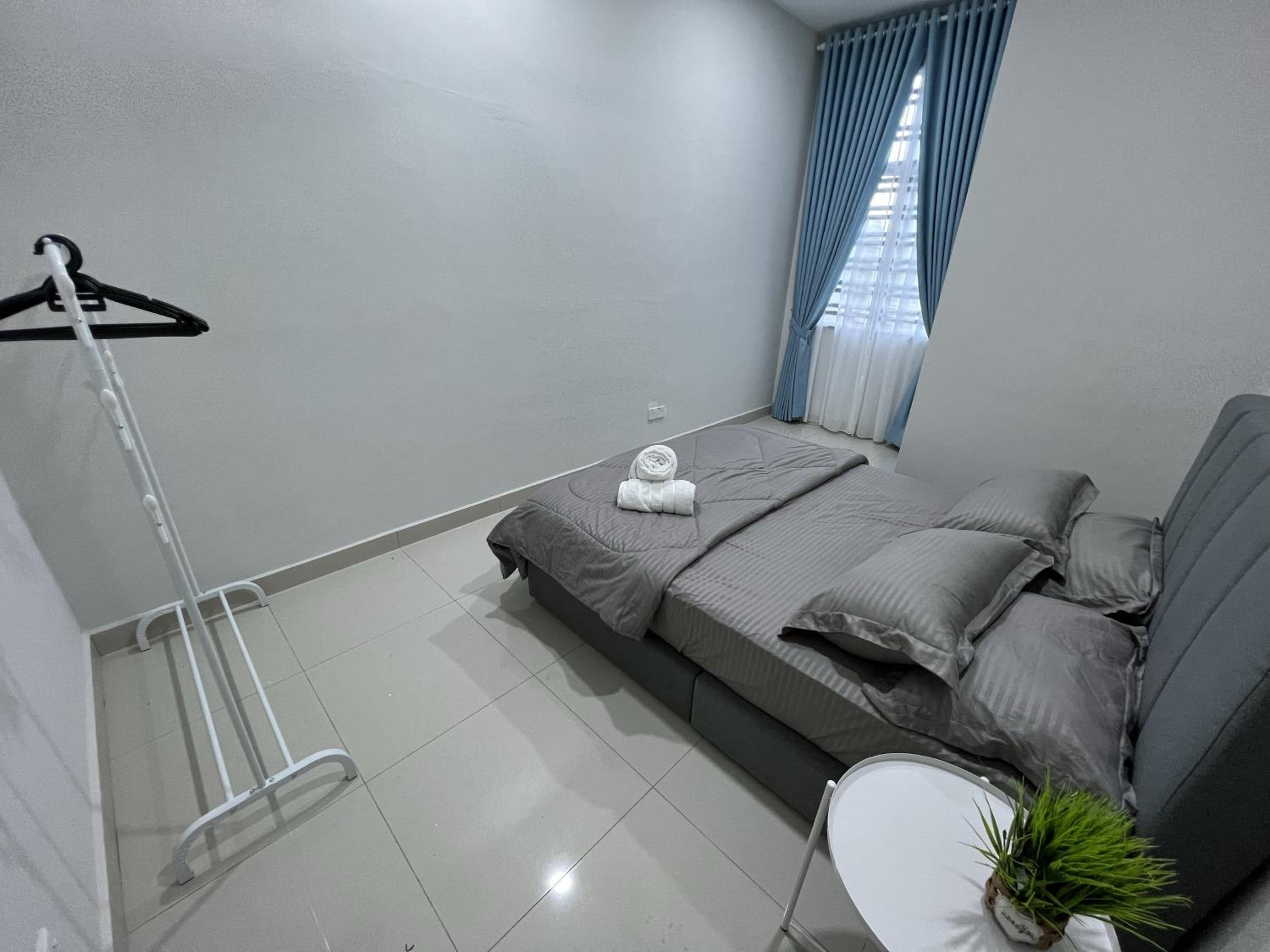 Ayla`s Home KT Drawbridge view 5