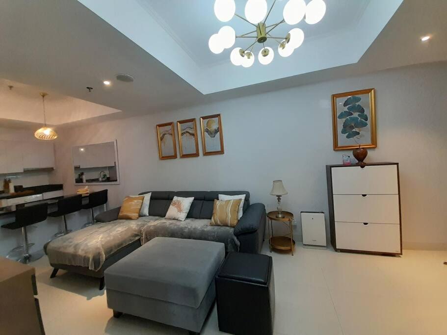 The Mansion Kemayoran, lovely 3 bed apartment. view 5