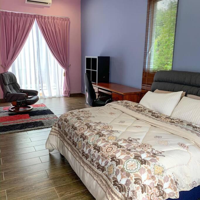 Santai Homestay Jb