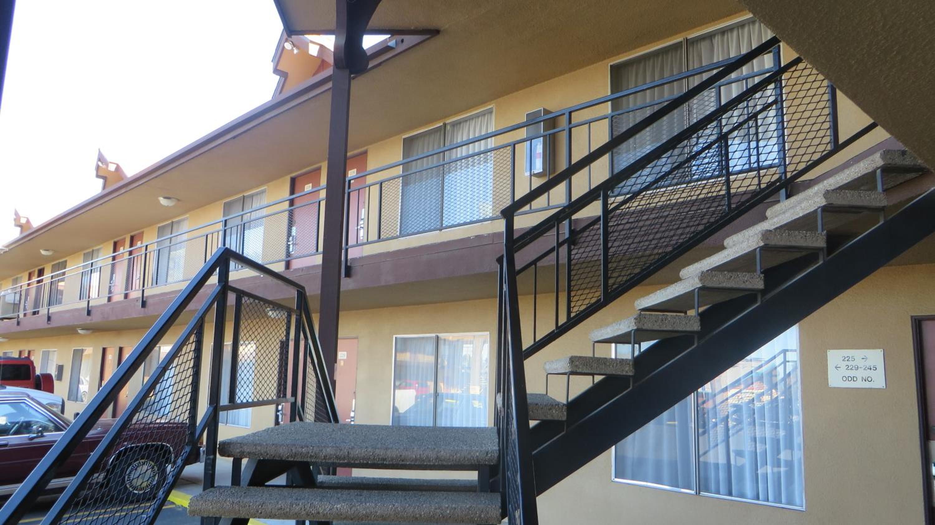 Hotel Salina Beaumont CA - Property Image 11
