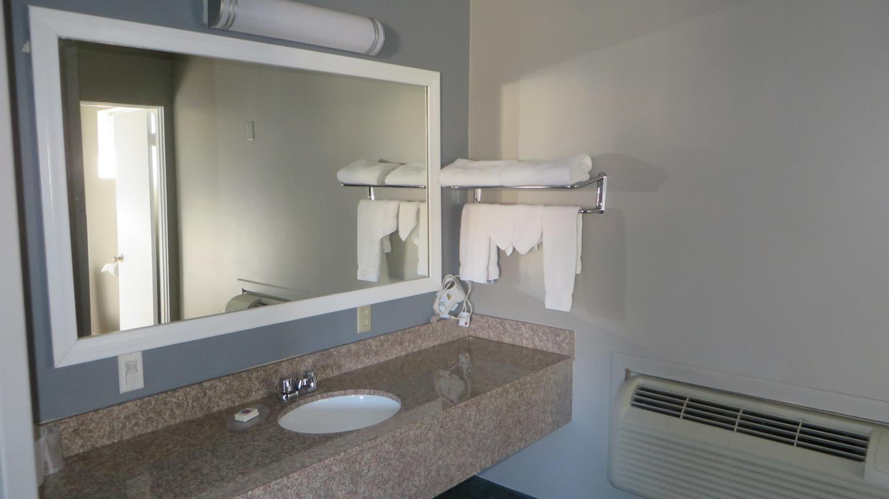 Hotel Salina Beaumont CA - Property Image 23