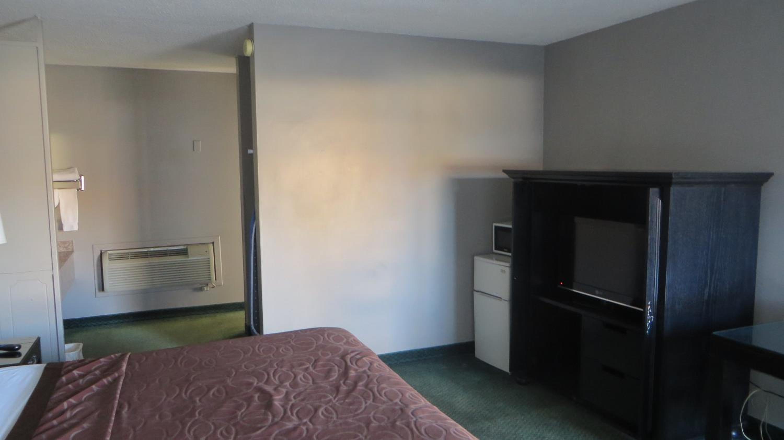 Hotel Salina Beaumont CA - Property Image 8
