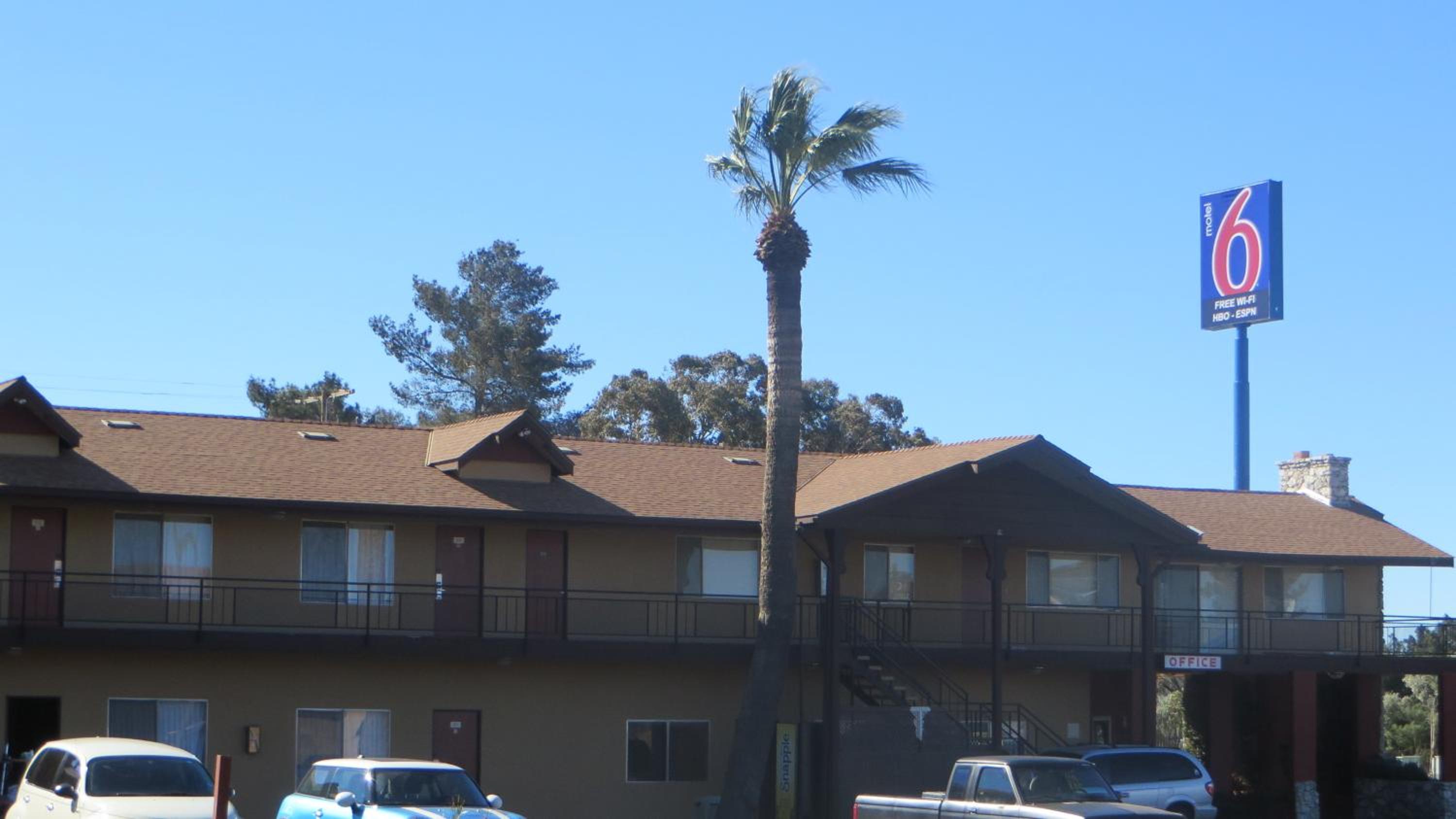 Hotel Salina Beaumont CA - Property Image 1