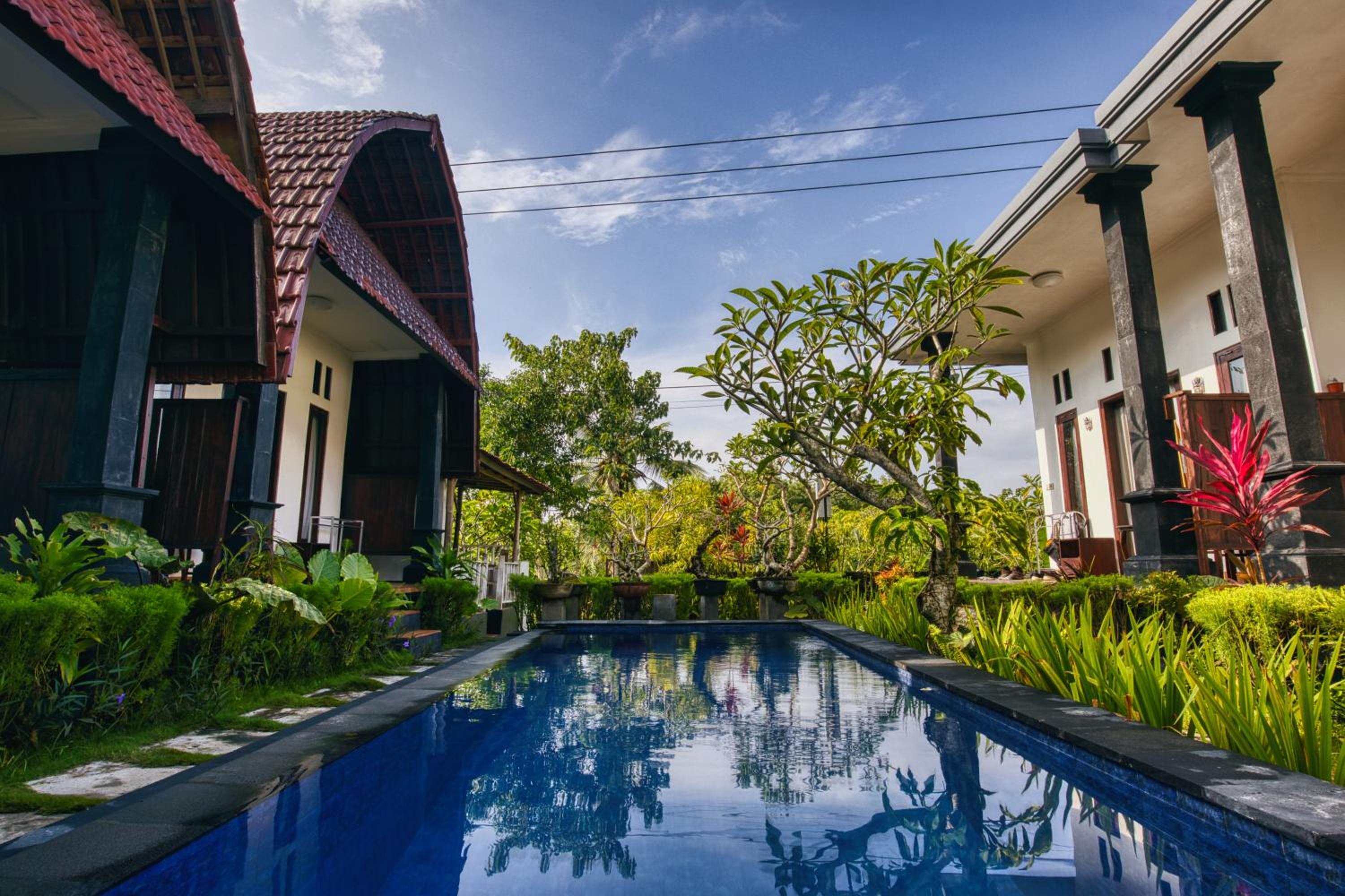 Toro Cottage view 2