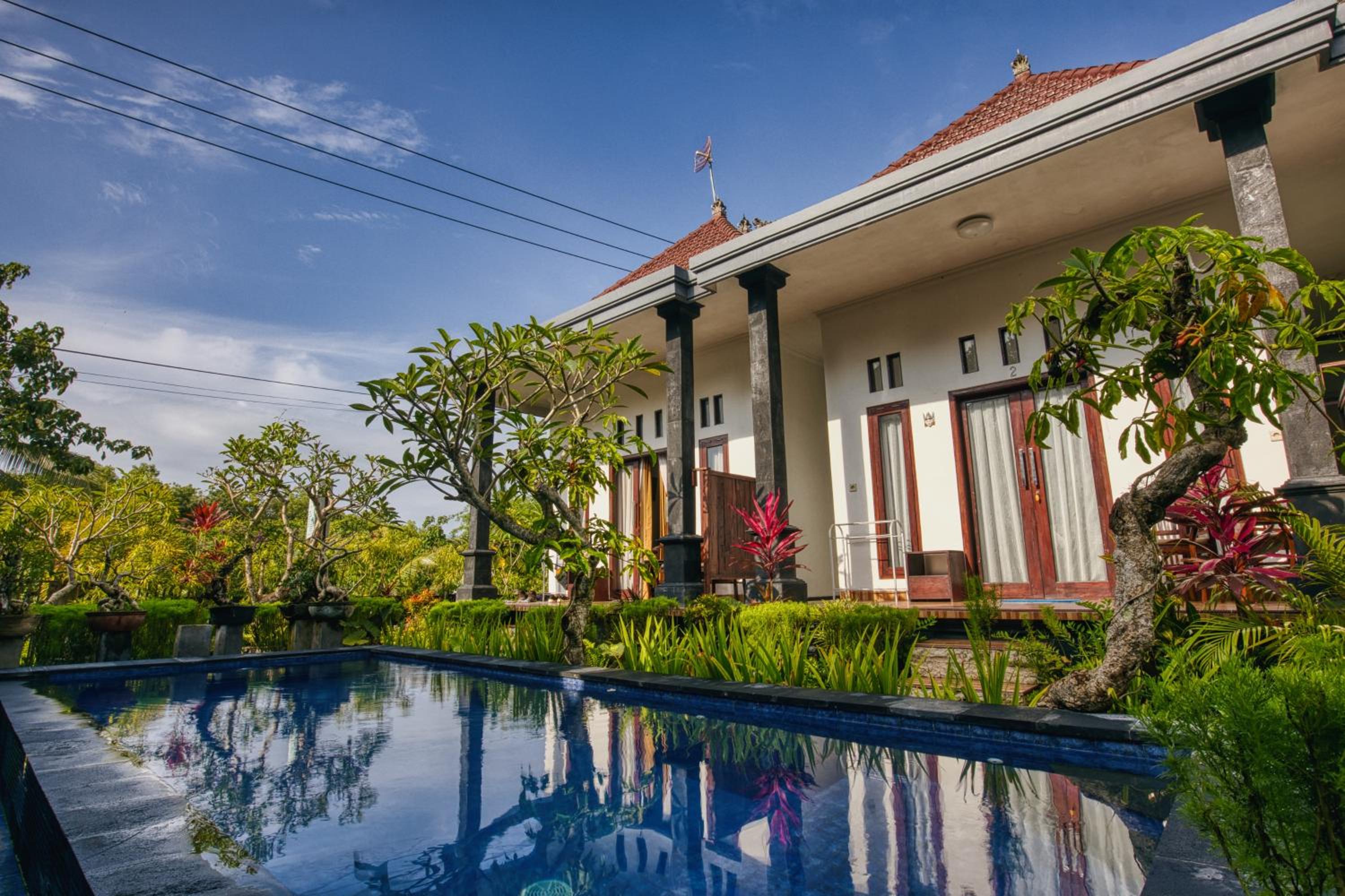 Toro Cottage view 4