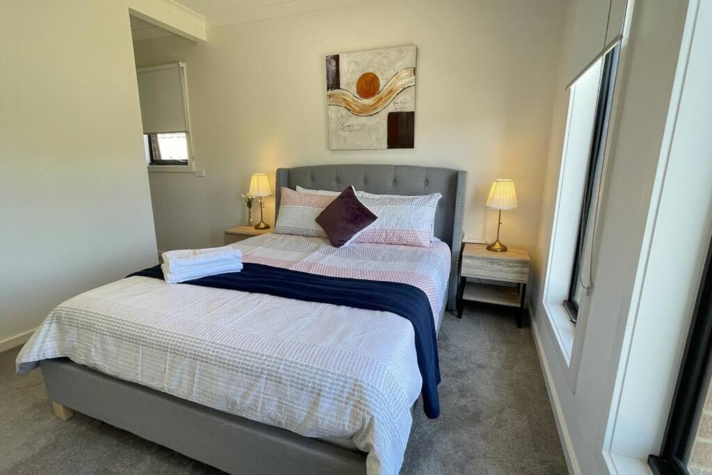 New 5-BRM Rental House Free Parking Wifi @Melton