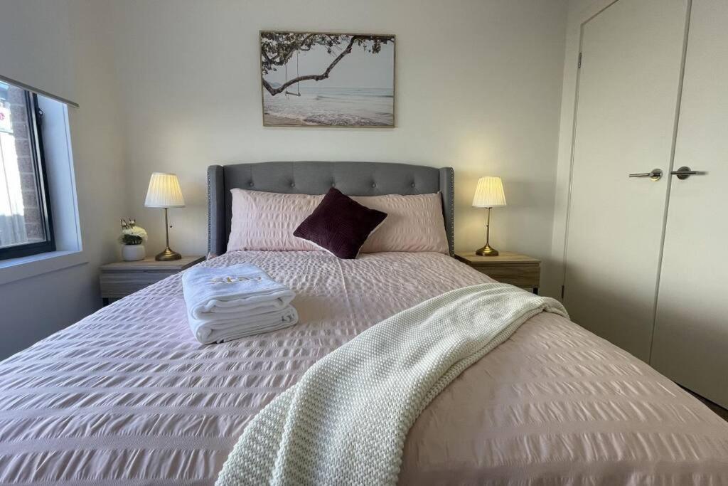 New 5-BRM Rental House Free Parking Wifi @Melton