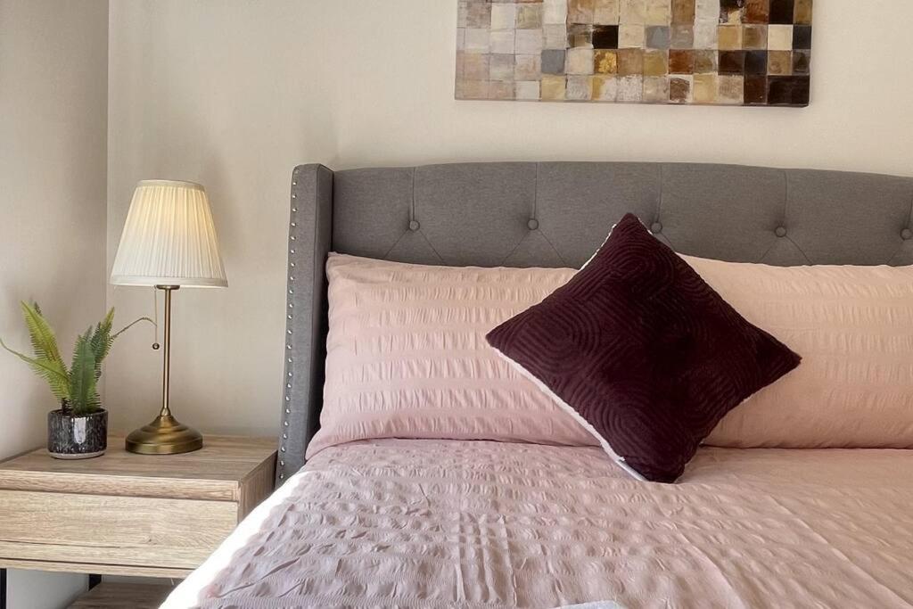 New 5-BRM Rental House Free Parking Wifi @Melton