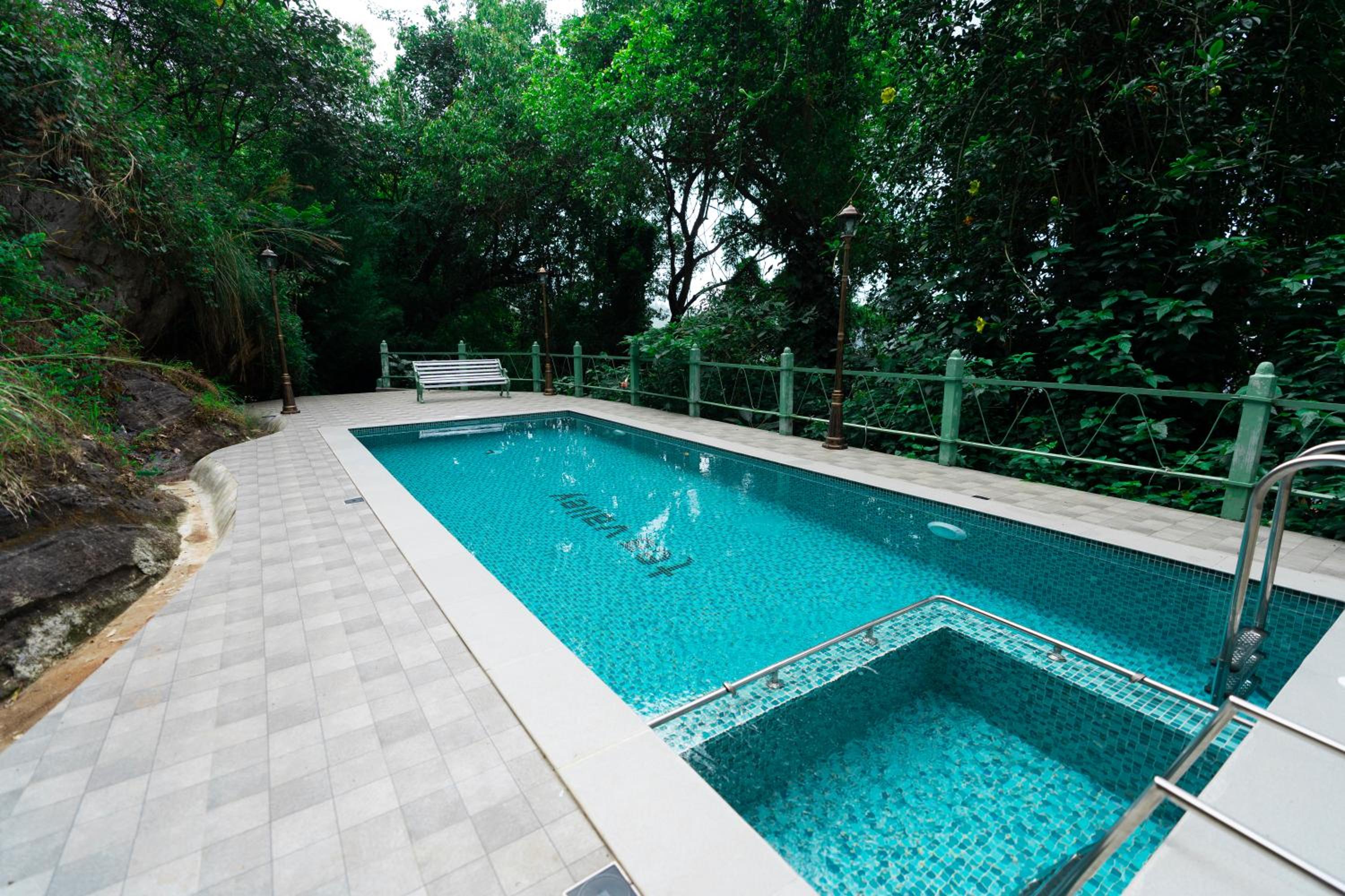 Tea Valley Resort, Munnar view 2