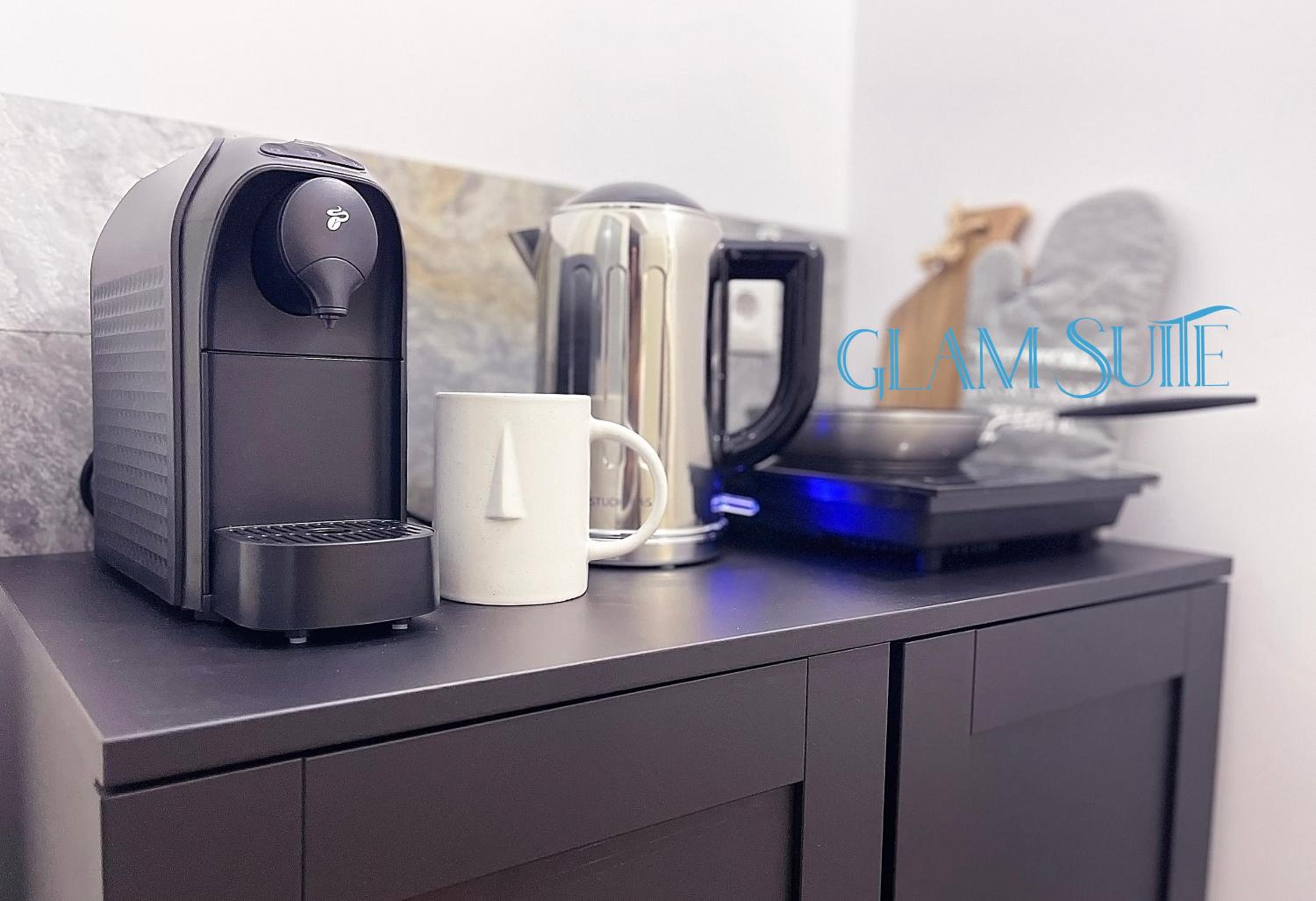 MAERA Suites Central
