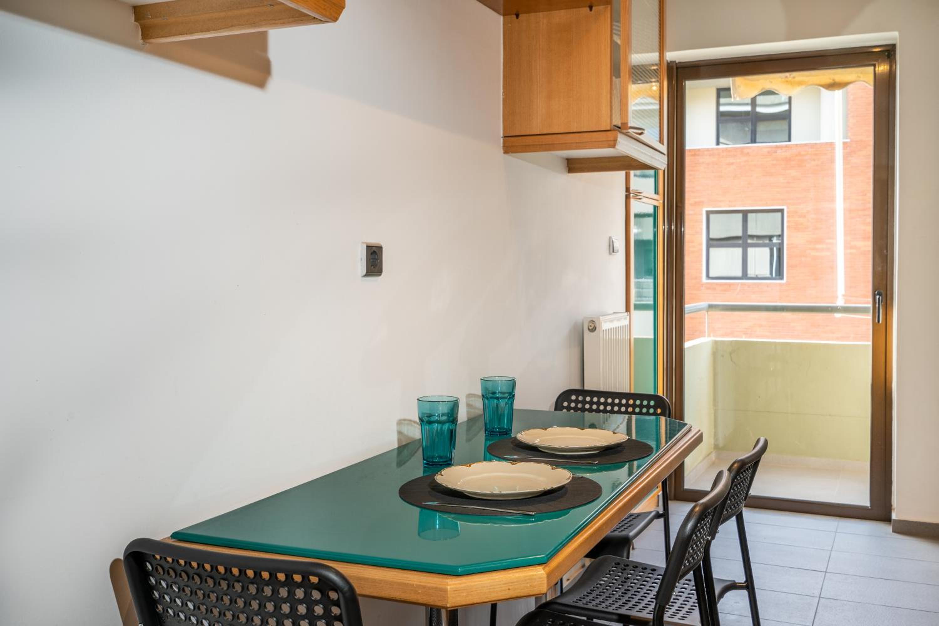 Relaxing 1bd apt. w/private balcony