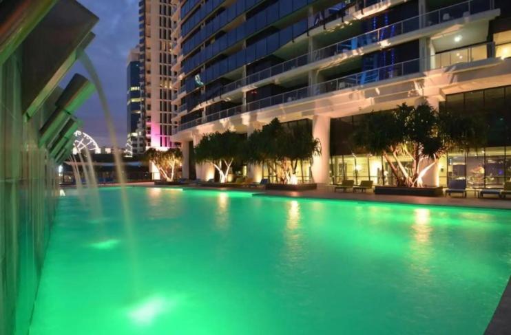 2BR Unit Heart of Surfers Paradise - Spa, Pool