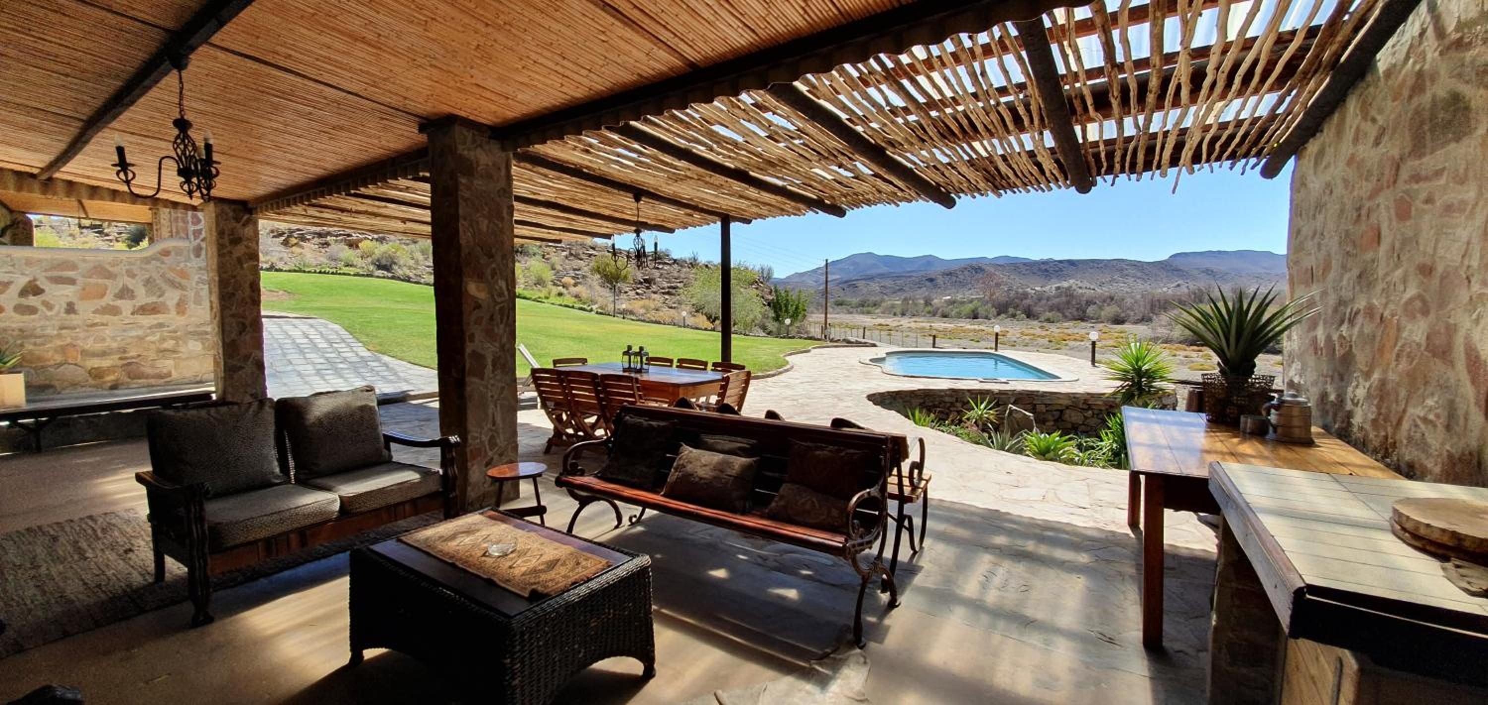 Wagendrift Lodge view 3