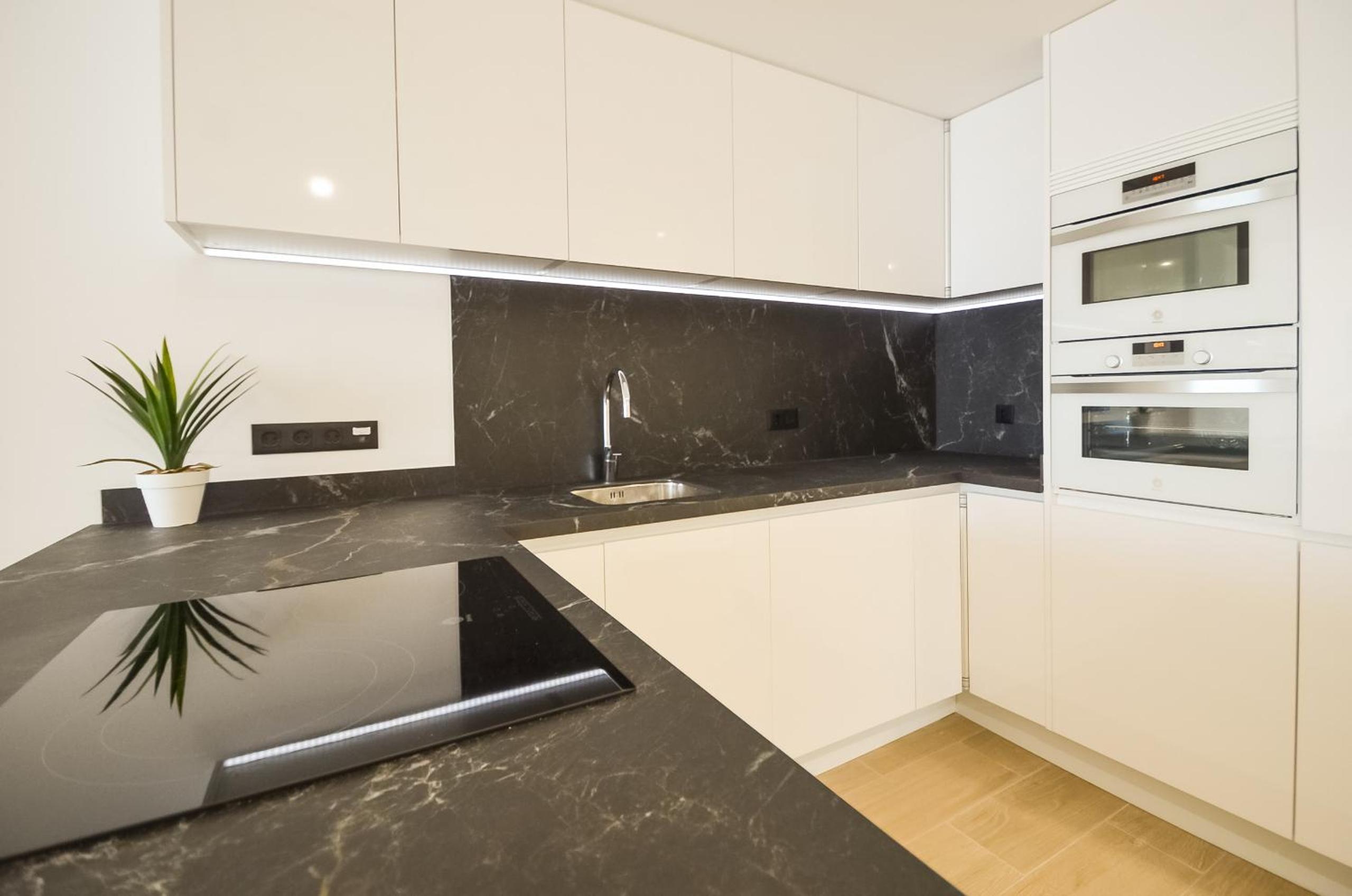 136 Luxury Sea View - Alicante Holiday view 5