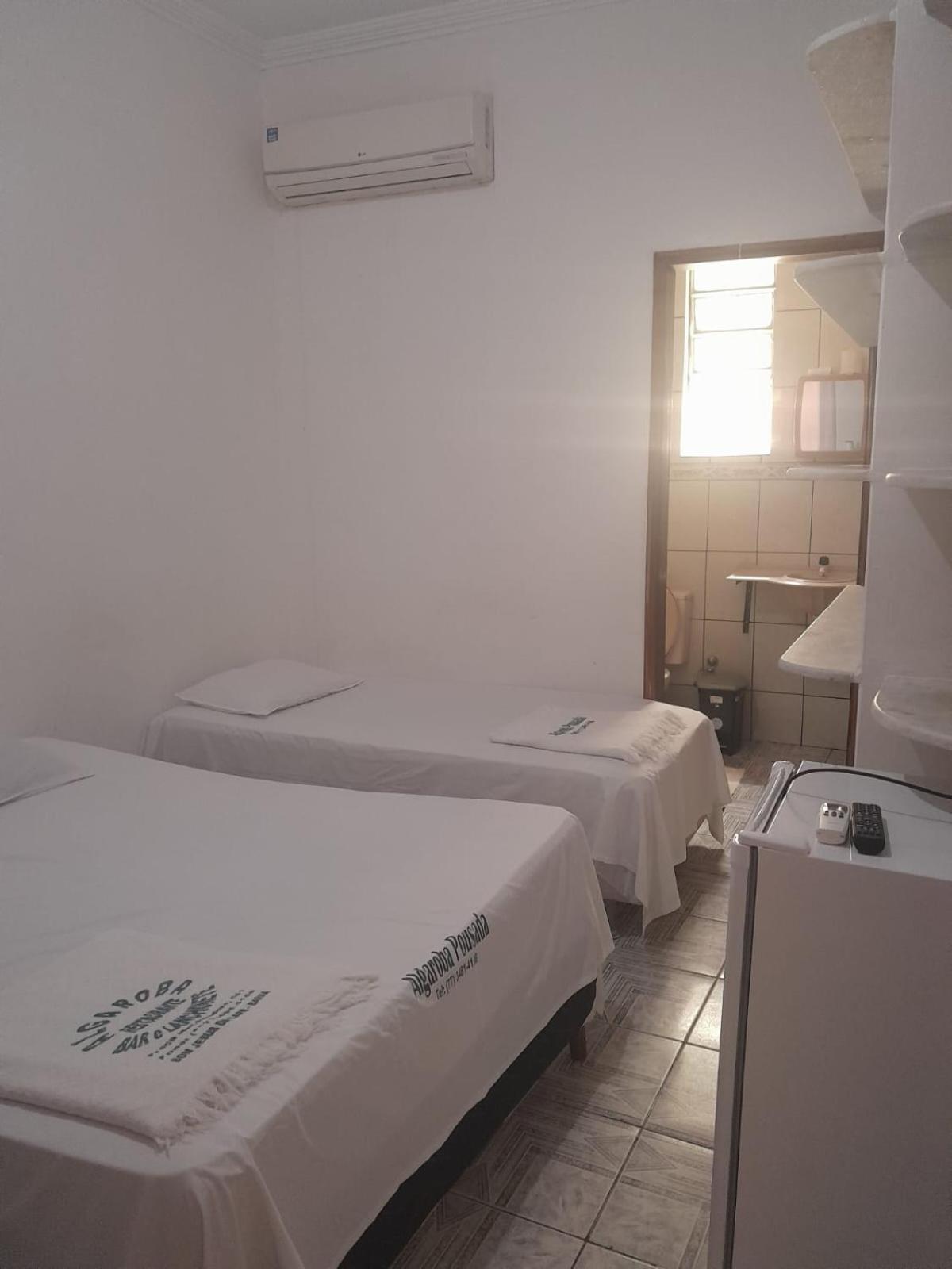 Hotel Algaroba