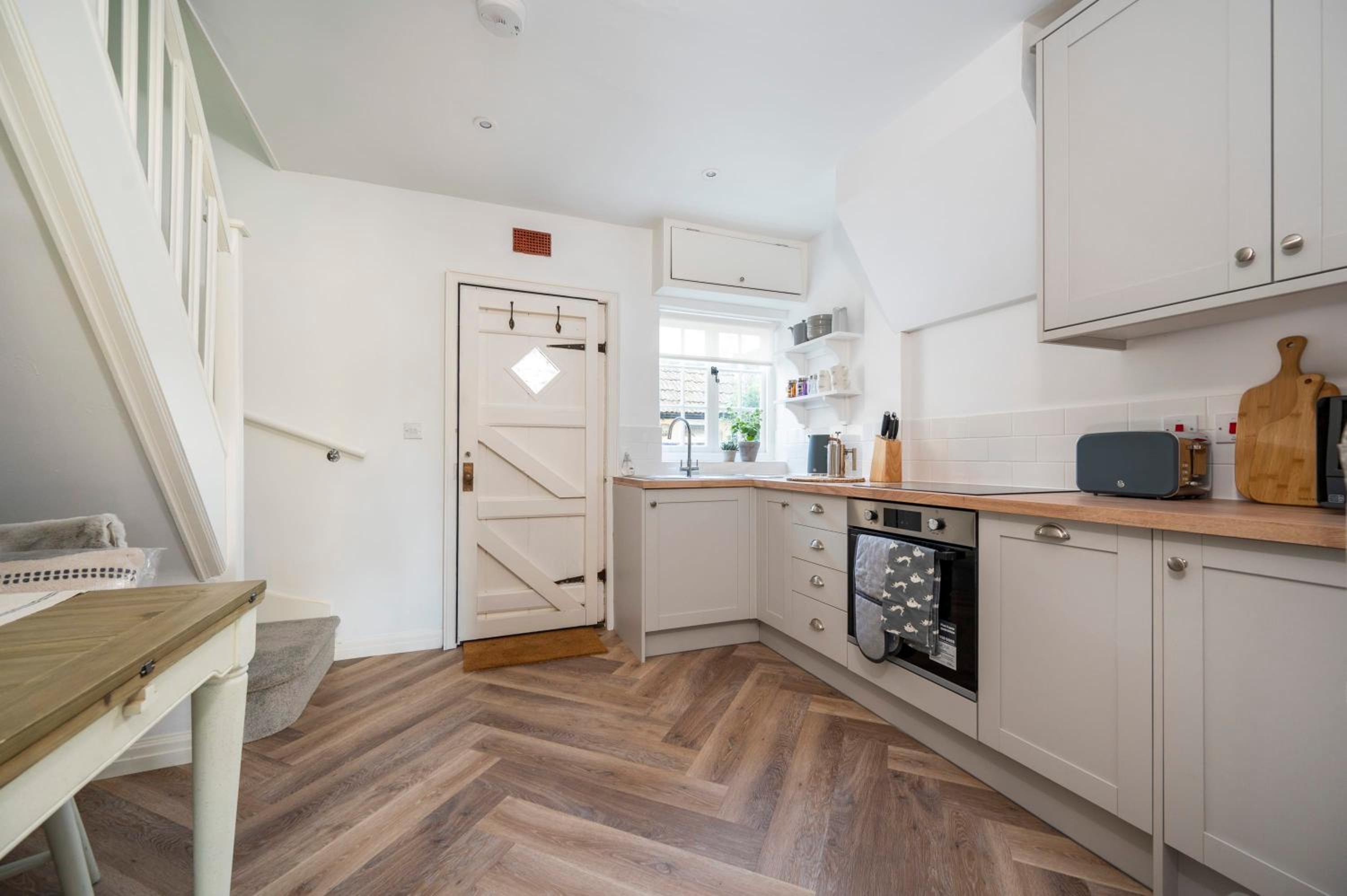 3 Lower Falkland Cottage Long Melford view 3