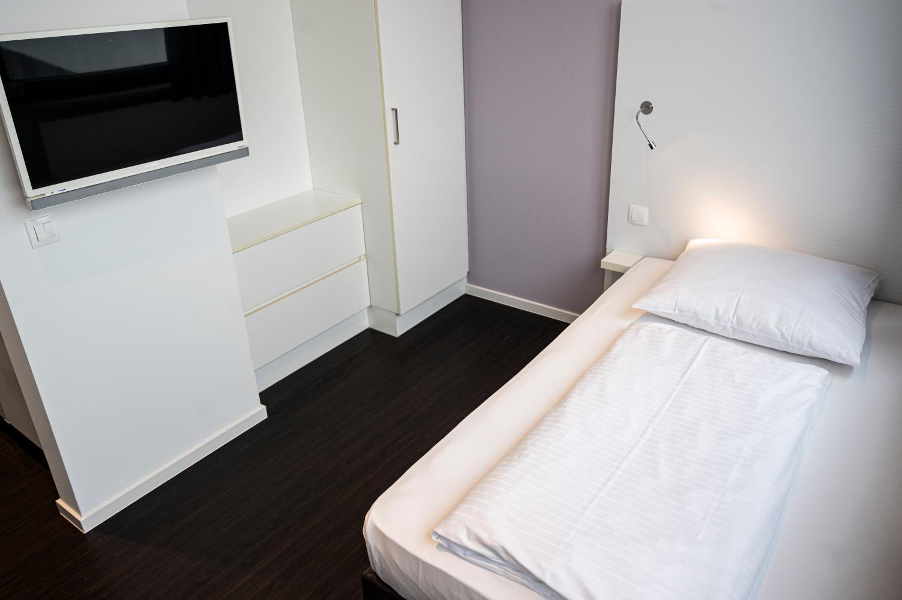 Munich Vacations - apartmenthaus international - Property Image 11