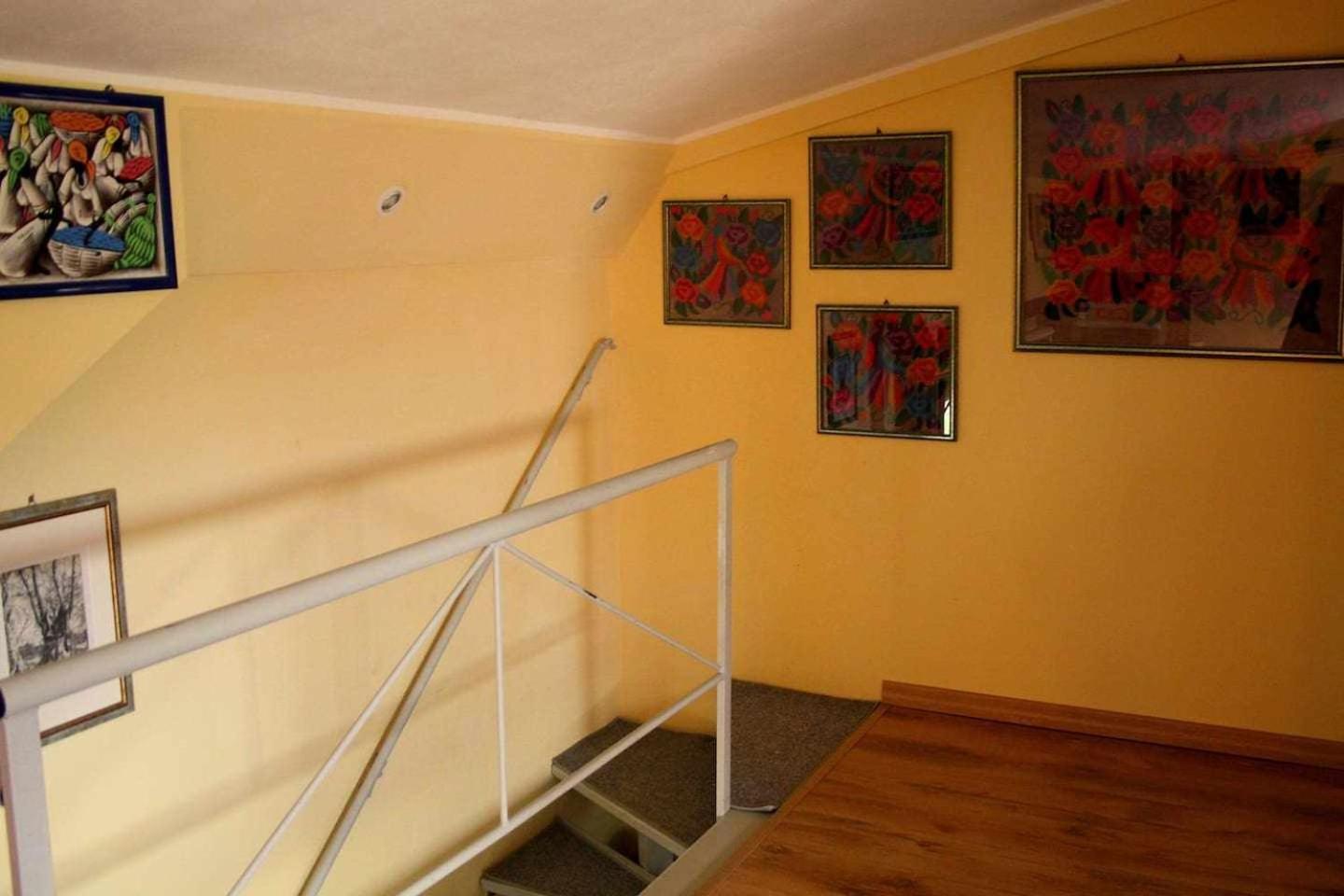 Photo 66