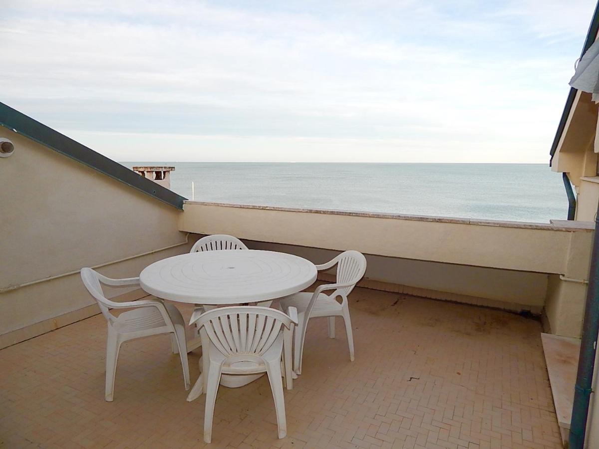 M170 - Marcelli, meravigliosa mansarda sul mare view 4