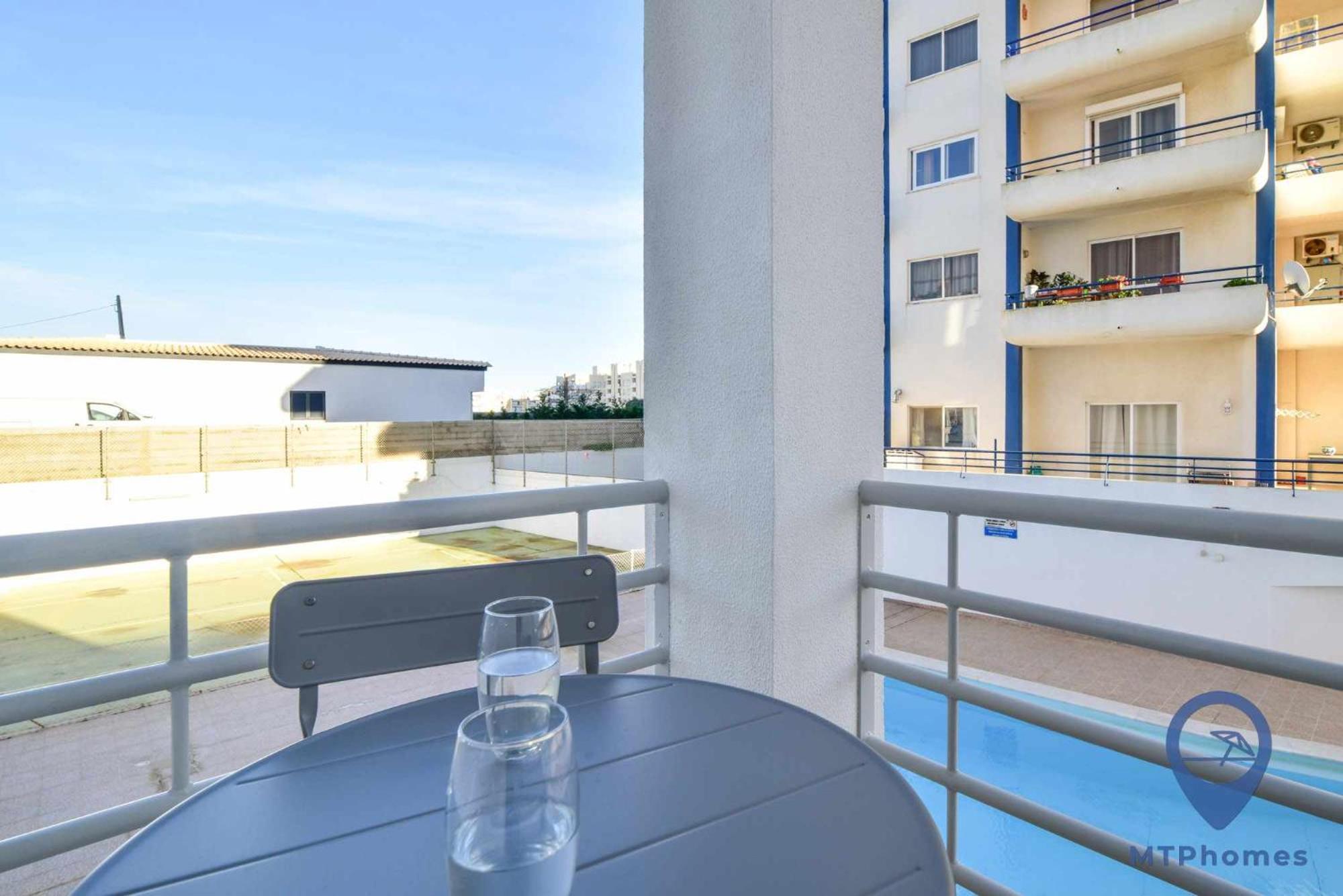 Hotel Apartamento Aloha by MTPhomes - Image 1