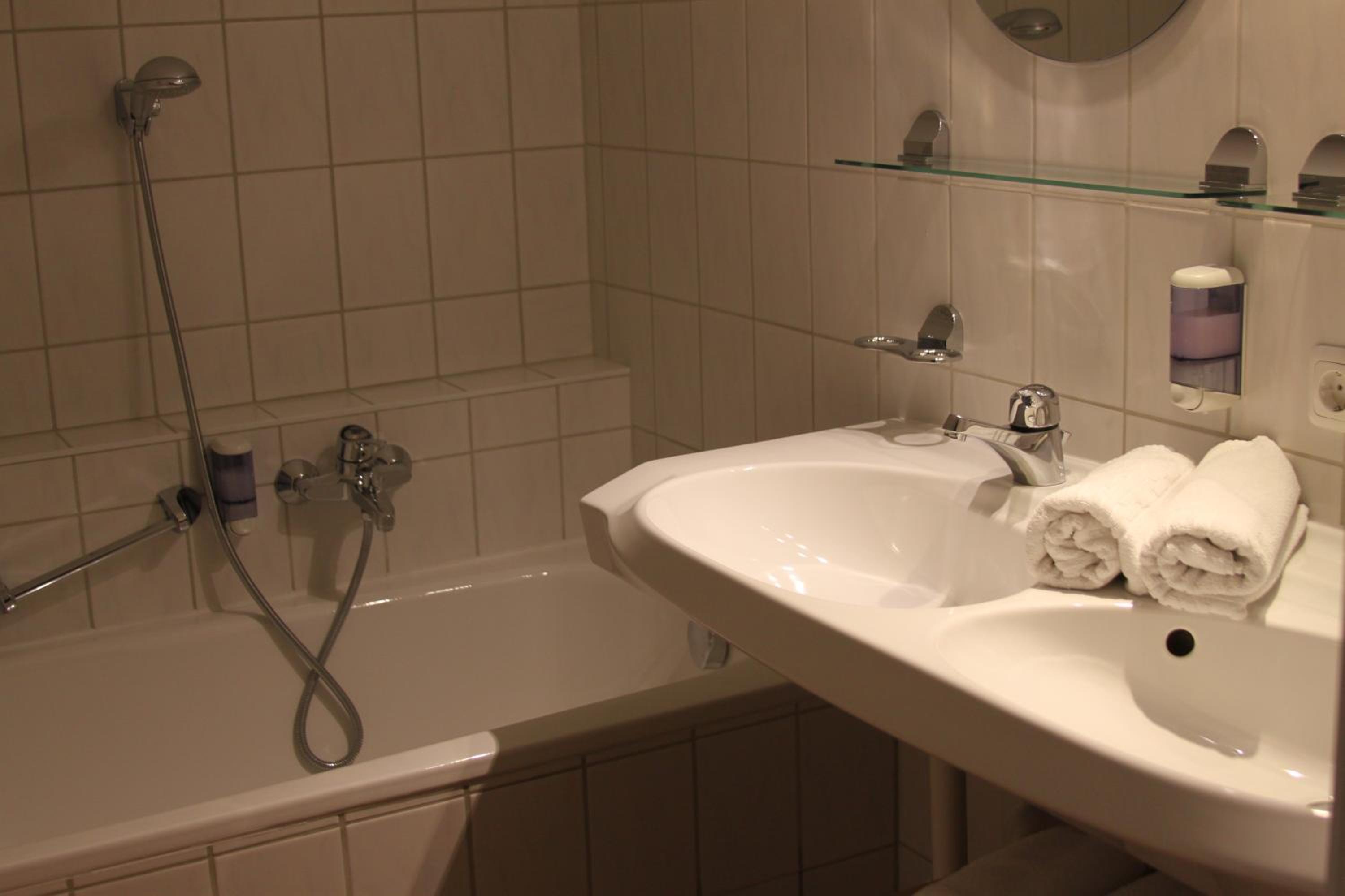 Photo 43