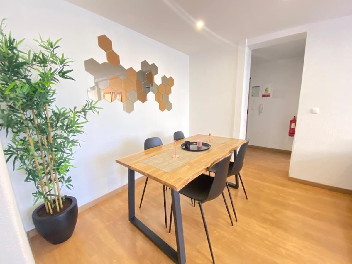 Setubal Vacations - Central Station Apartment - Property Image 1